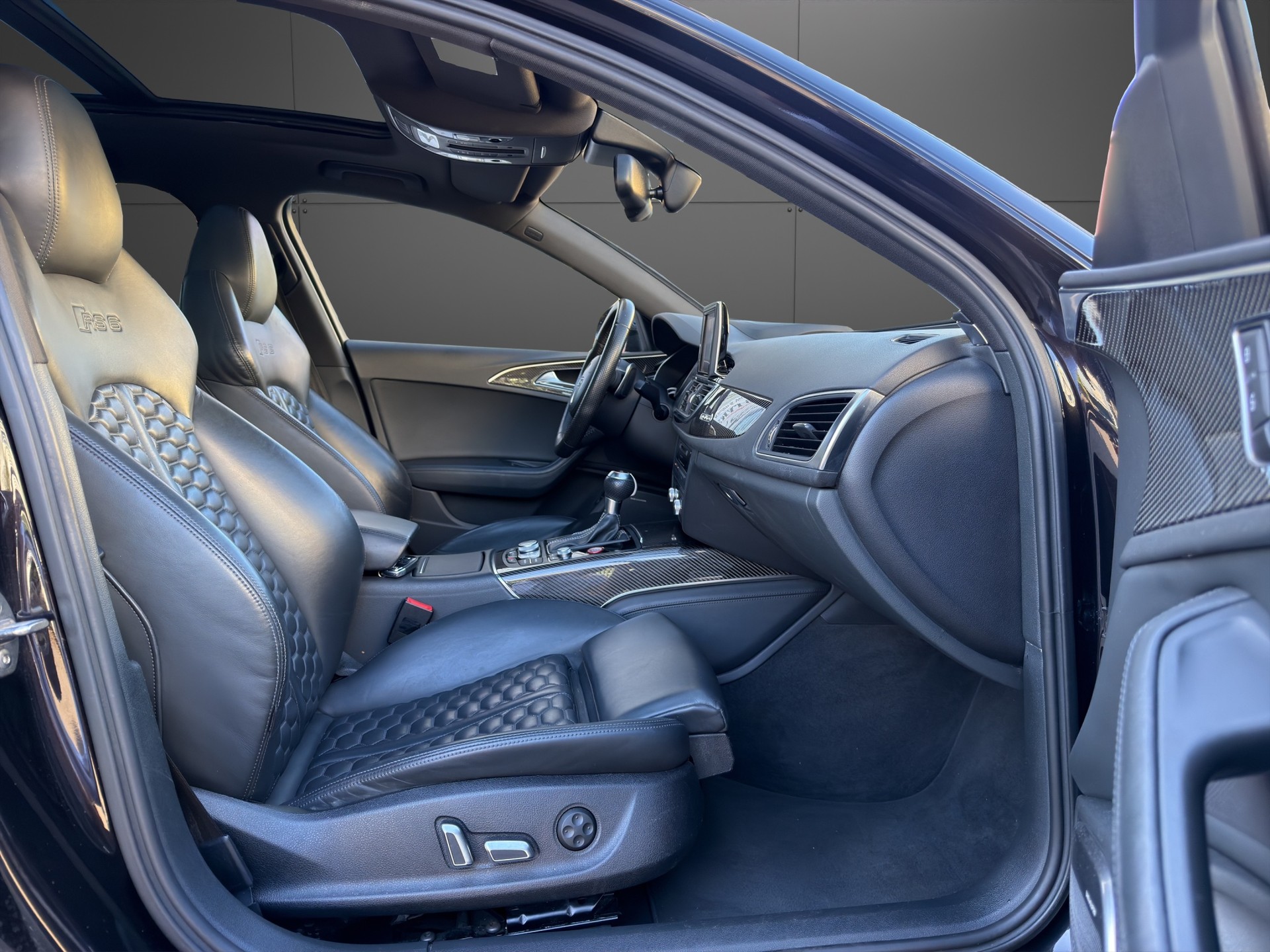 AUDI RS6 Avant 4.0 TFSI V8 quattro Tiptronic-image-19
