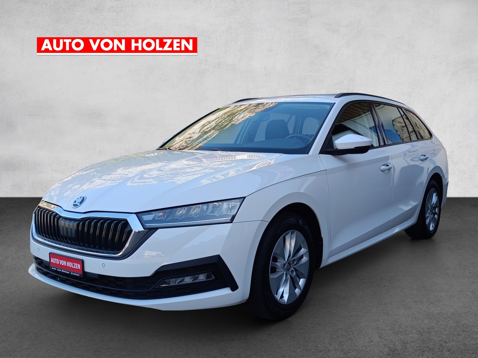 SKODA Octavia Combi 2.0 TDI DSG Ambition 4x4-image-1