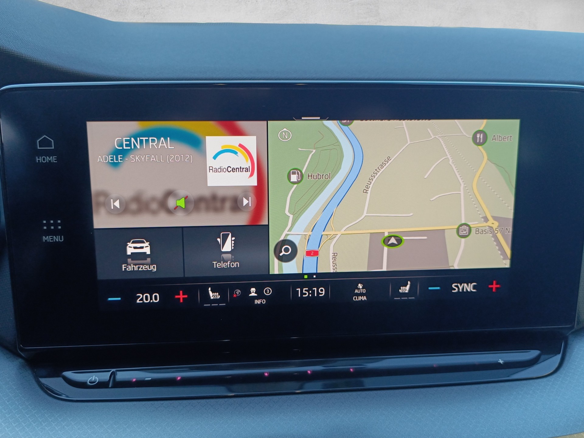 SKODA Octavia Combi 2.0 TDI DSG Ambition 4x4-image-13