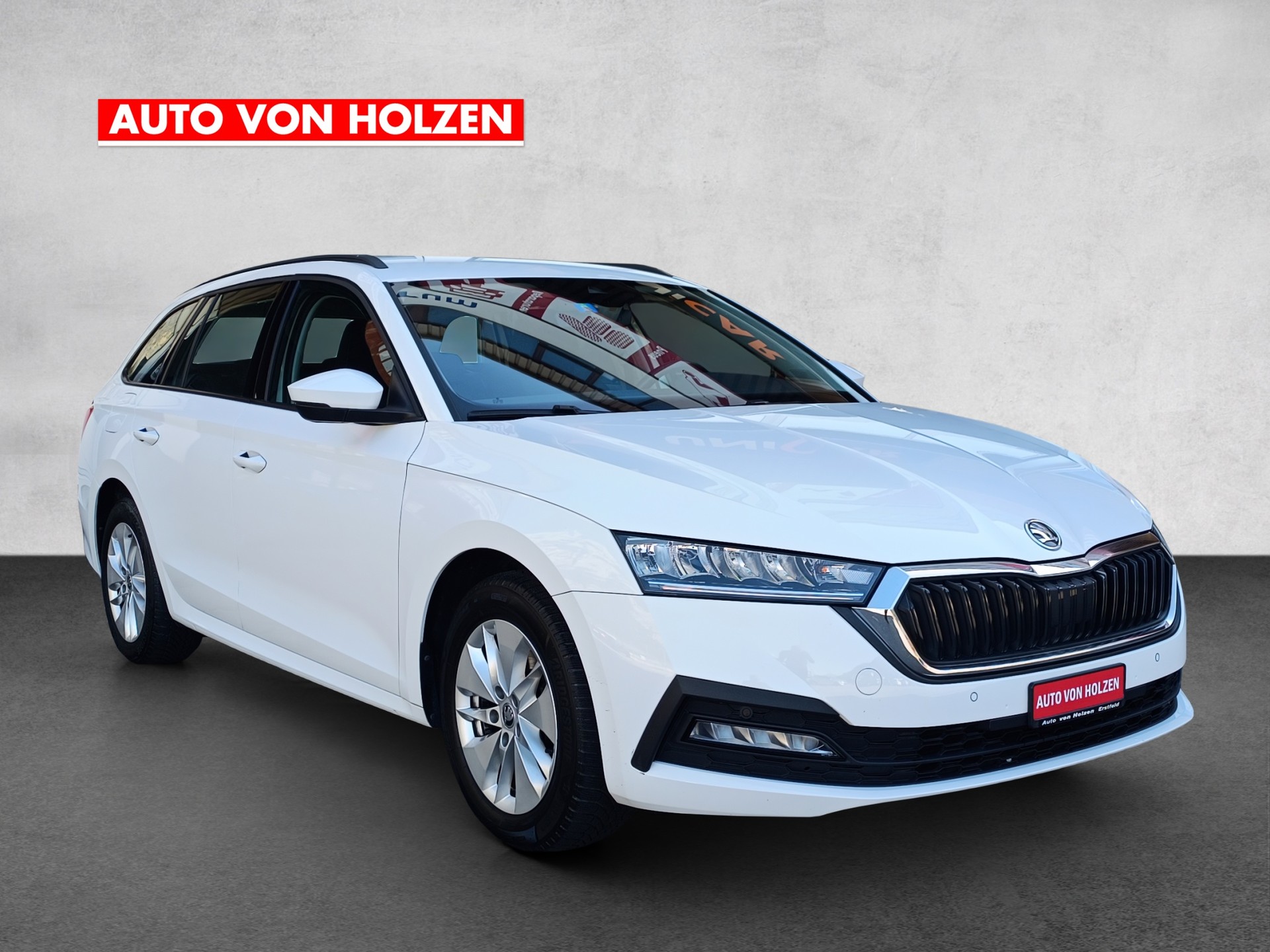 SKODA Octavia Combi 2.0 TDI DSG Ambition 4x4-image-5