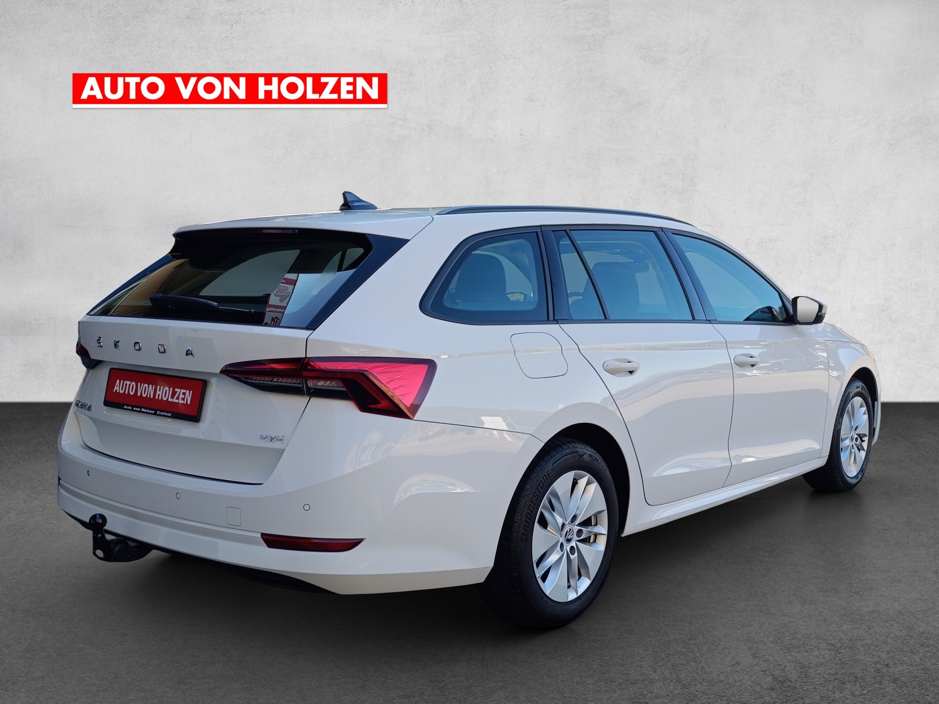 SKODA Octavia Combi 2.0 TDI DSG Ambition 4x4-image-4