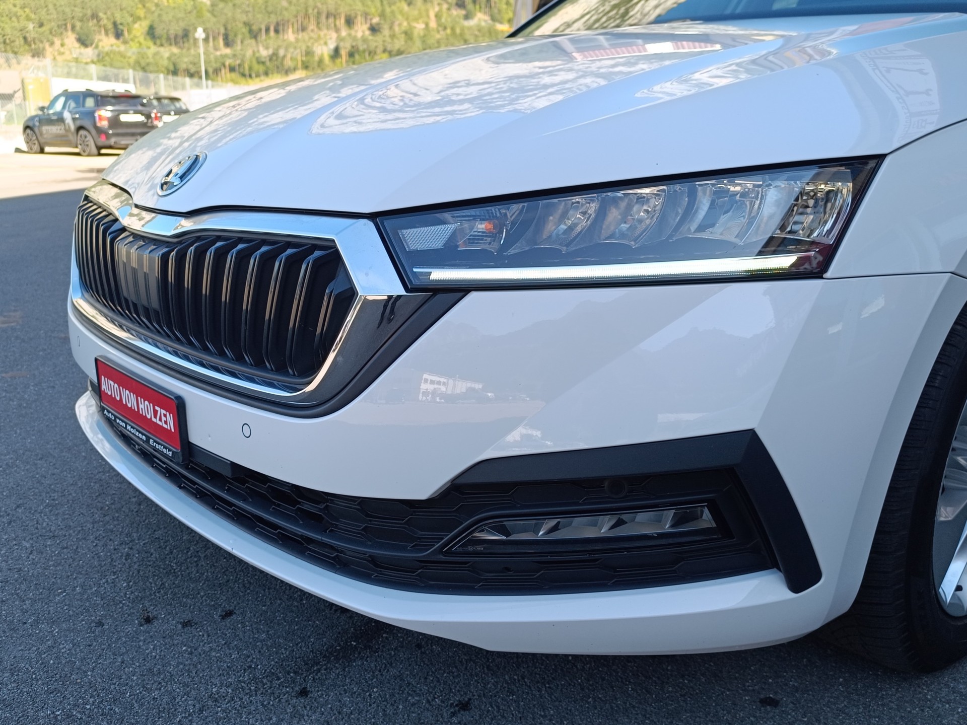 SKODA Octavia Combi 2.0 TDI DSG Ambition 4x4-image-21