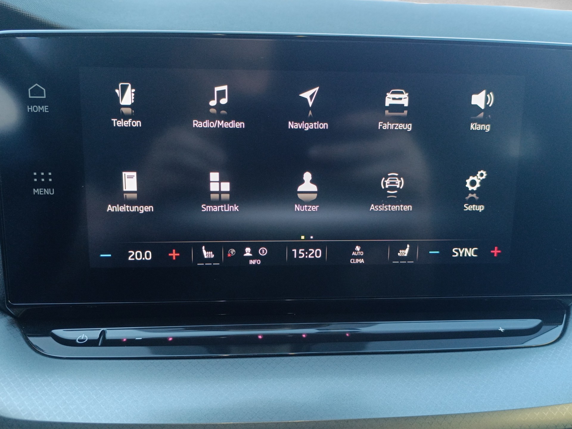 SKODA Octavia Combi 2.0 TDI DSG Ambition 4x4-image-14