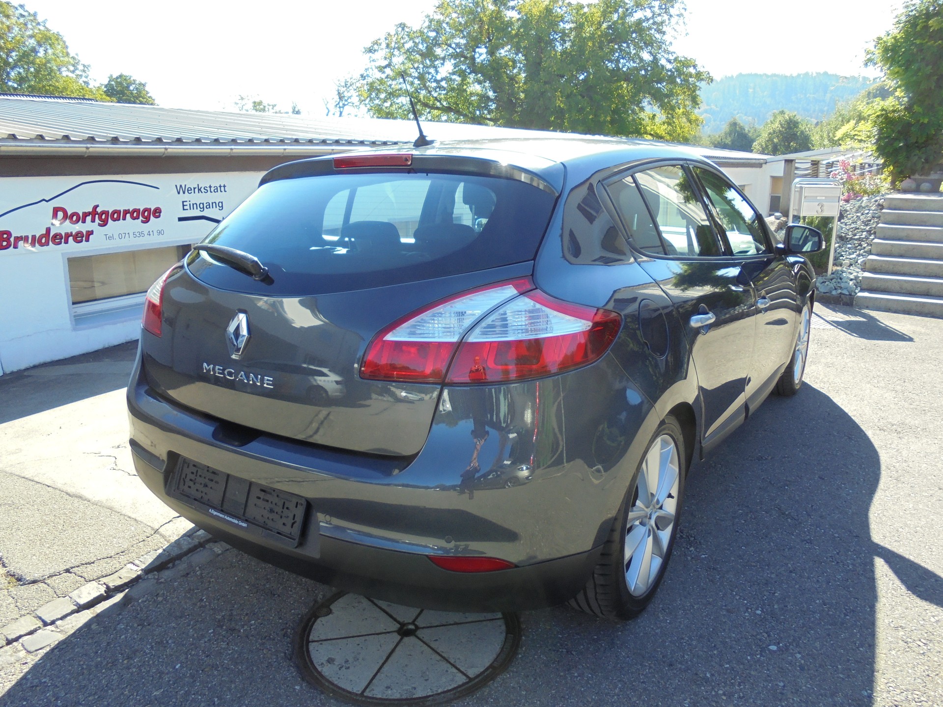 RENAULT Mégane 2.0 16V Turbo Privilège-image-2