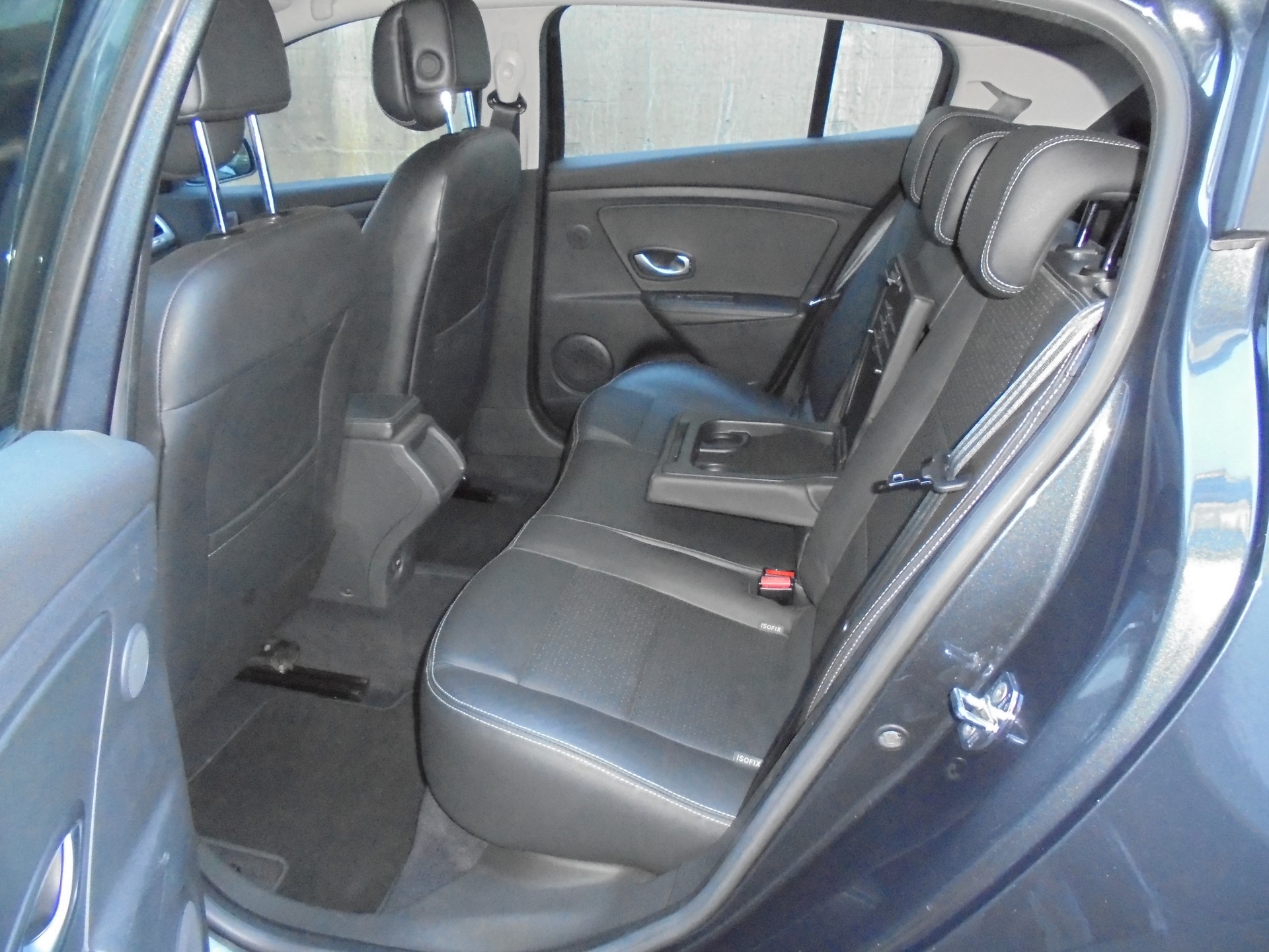 RENAULT Mégane 2.0 16V Turbo Privilège-image-8