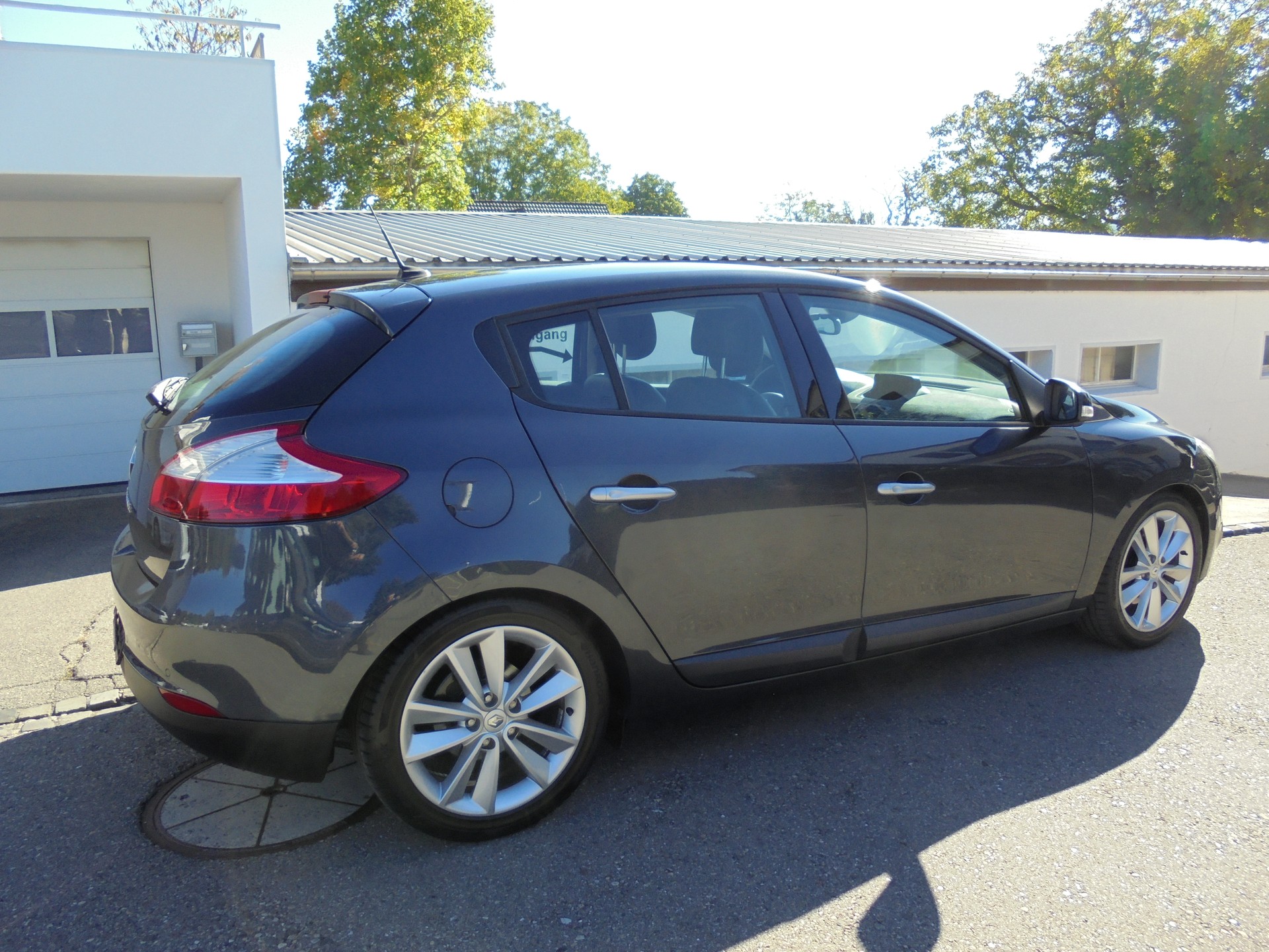 RENAULT Mégane 2.0 16V Turbo Privilège-image-1