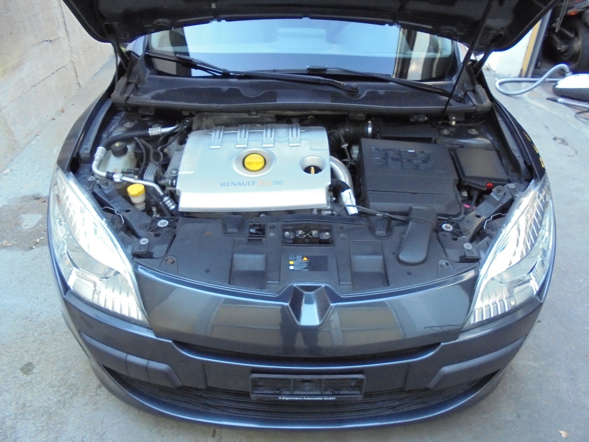 RENAULT Mégane 2.0 16V Turbo Privilège-image-14