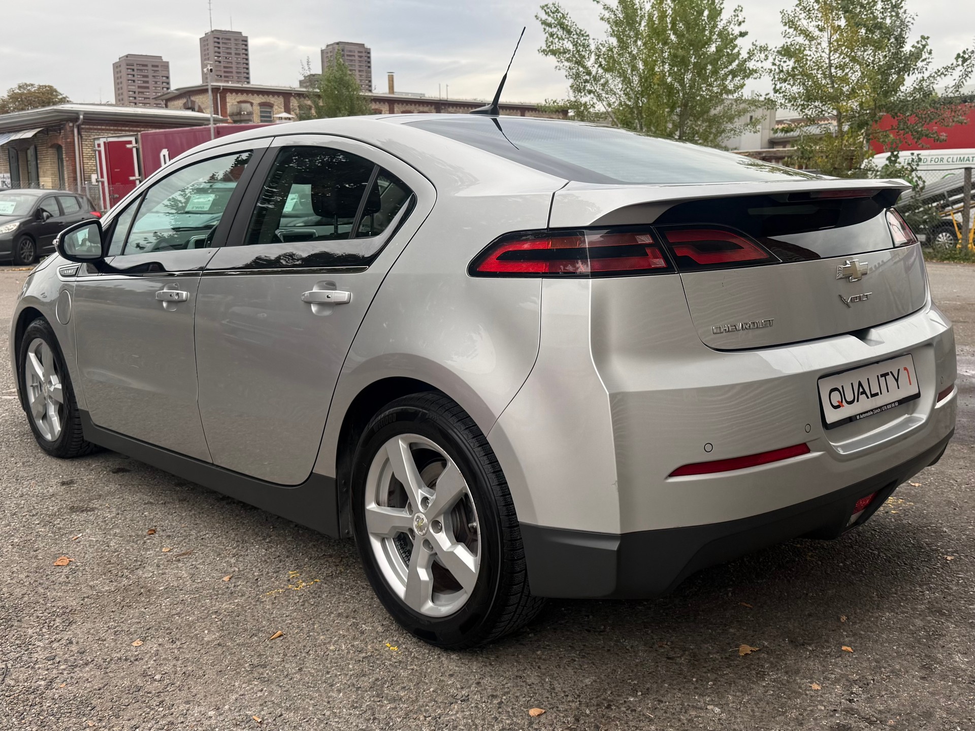 CHEVROLET Volt E-image-5