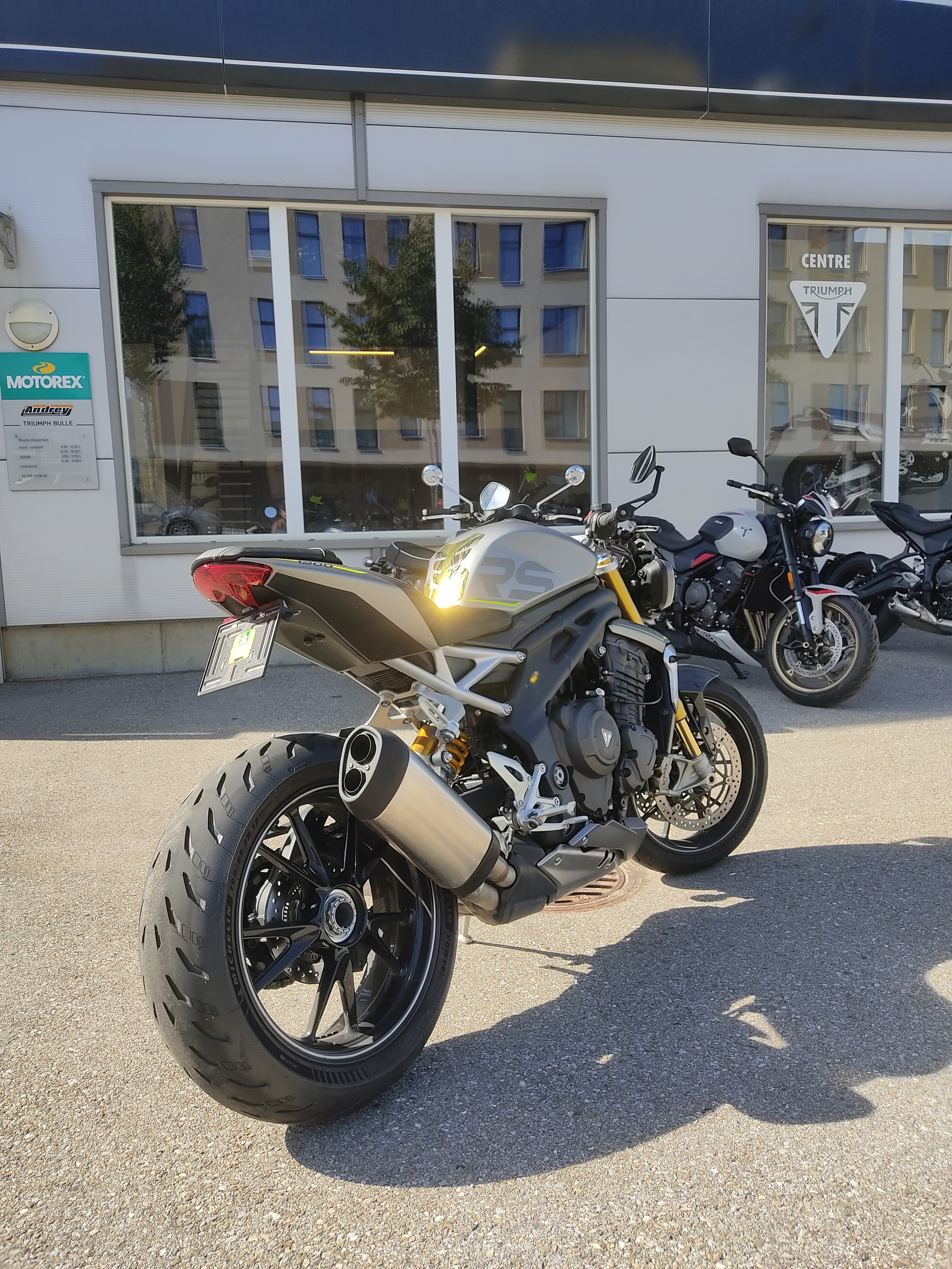 TRIUMPH Speed Triple RS-showroom-element-2
