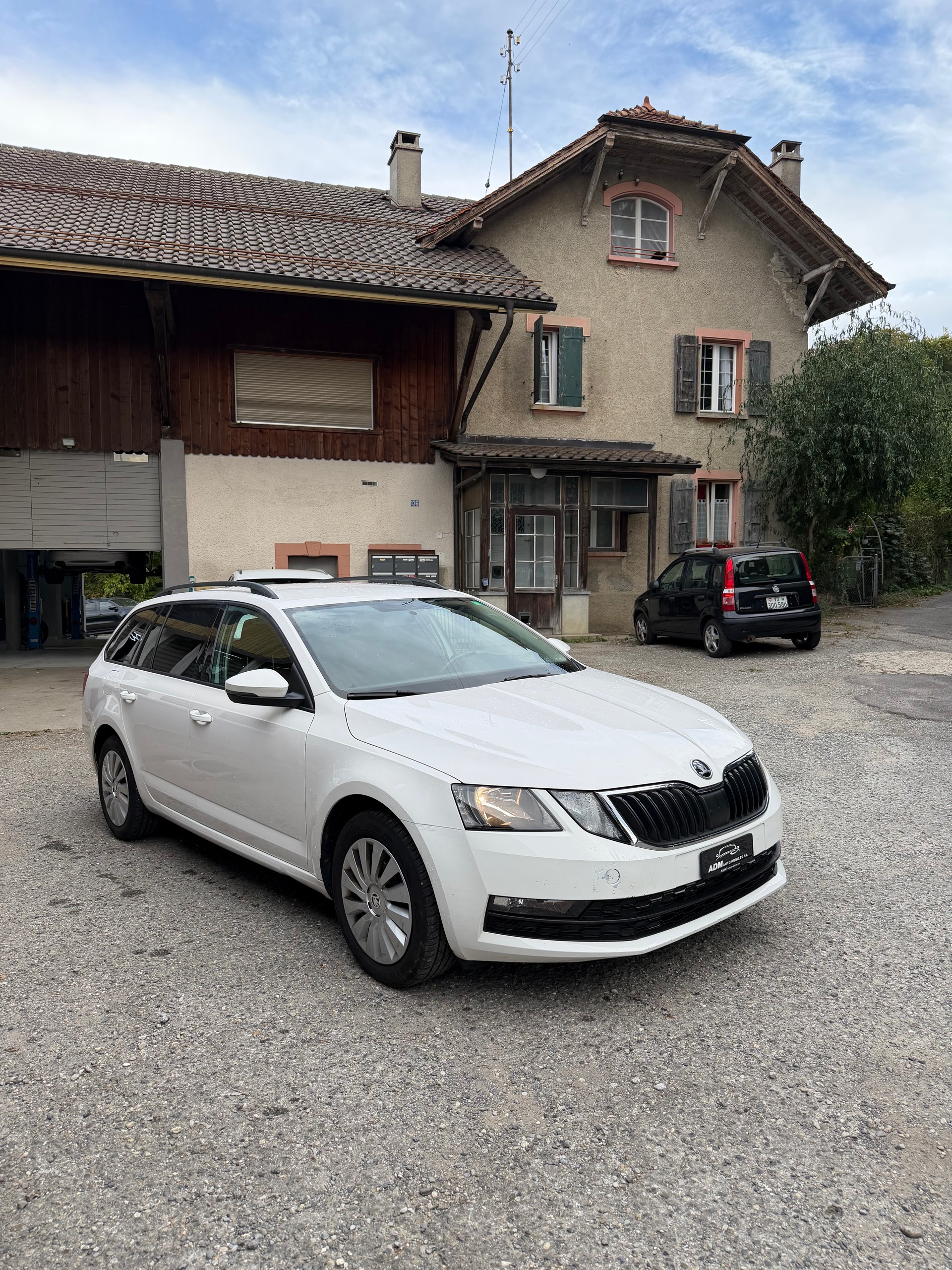 SKODA Octavia Combi 1.6 TDI Style-image-1