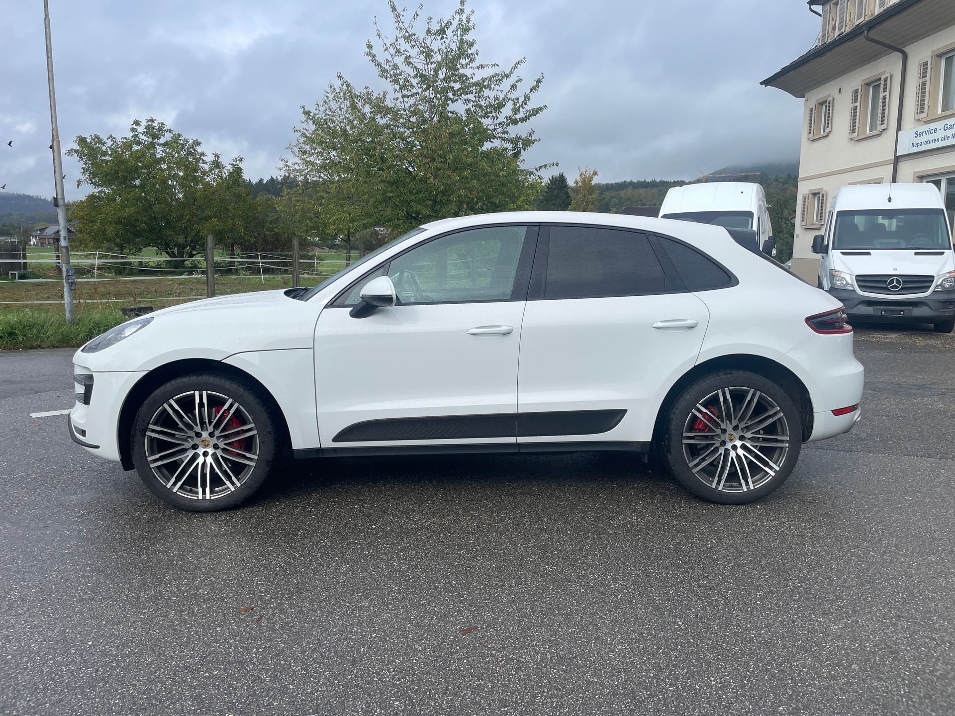 PORSCHE Macan Turbo PDK-image-3