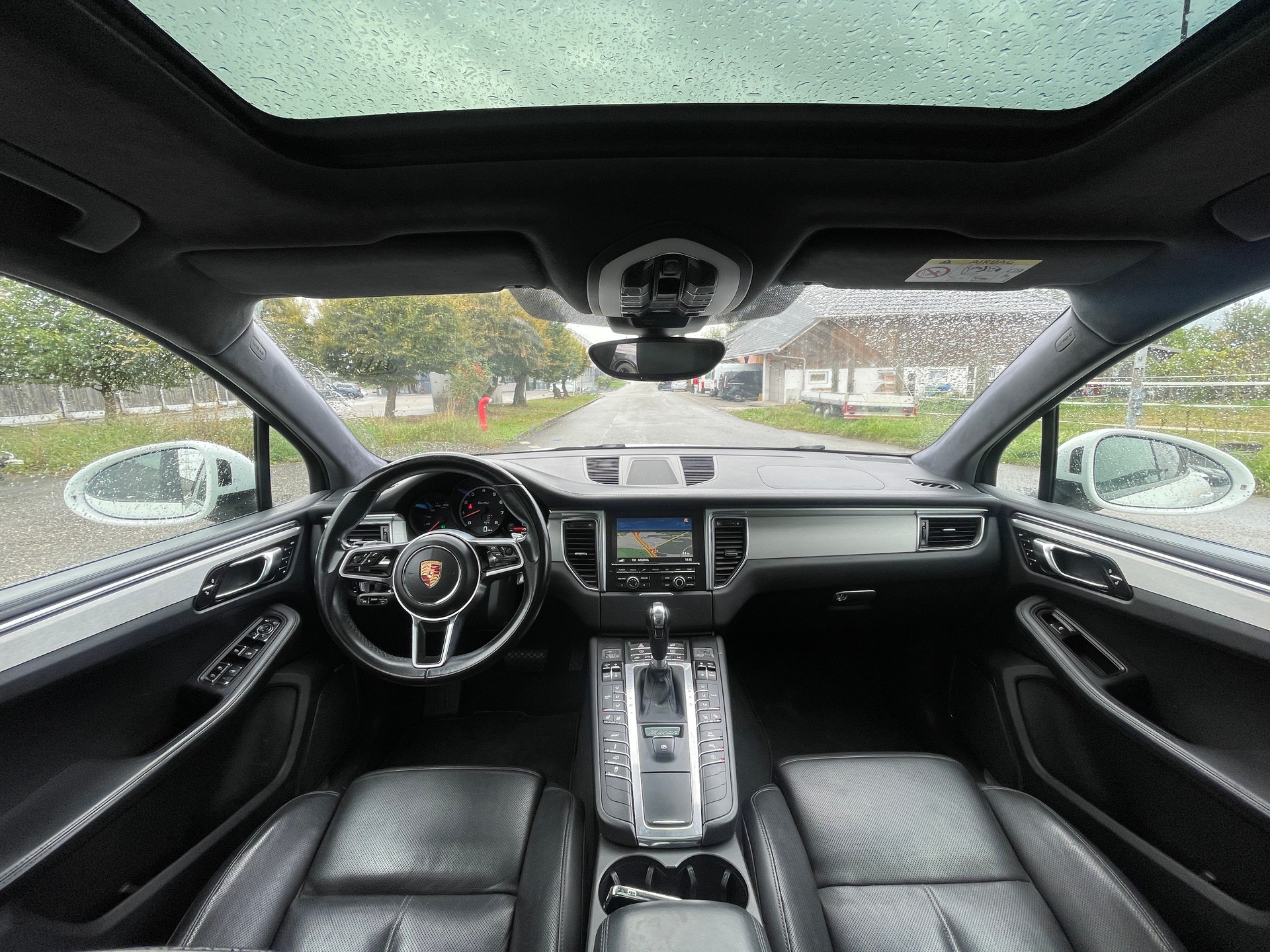 PORSCHE Macan Turbo PDK-image-18