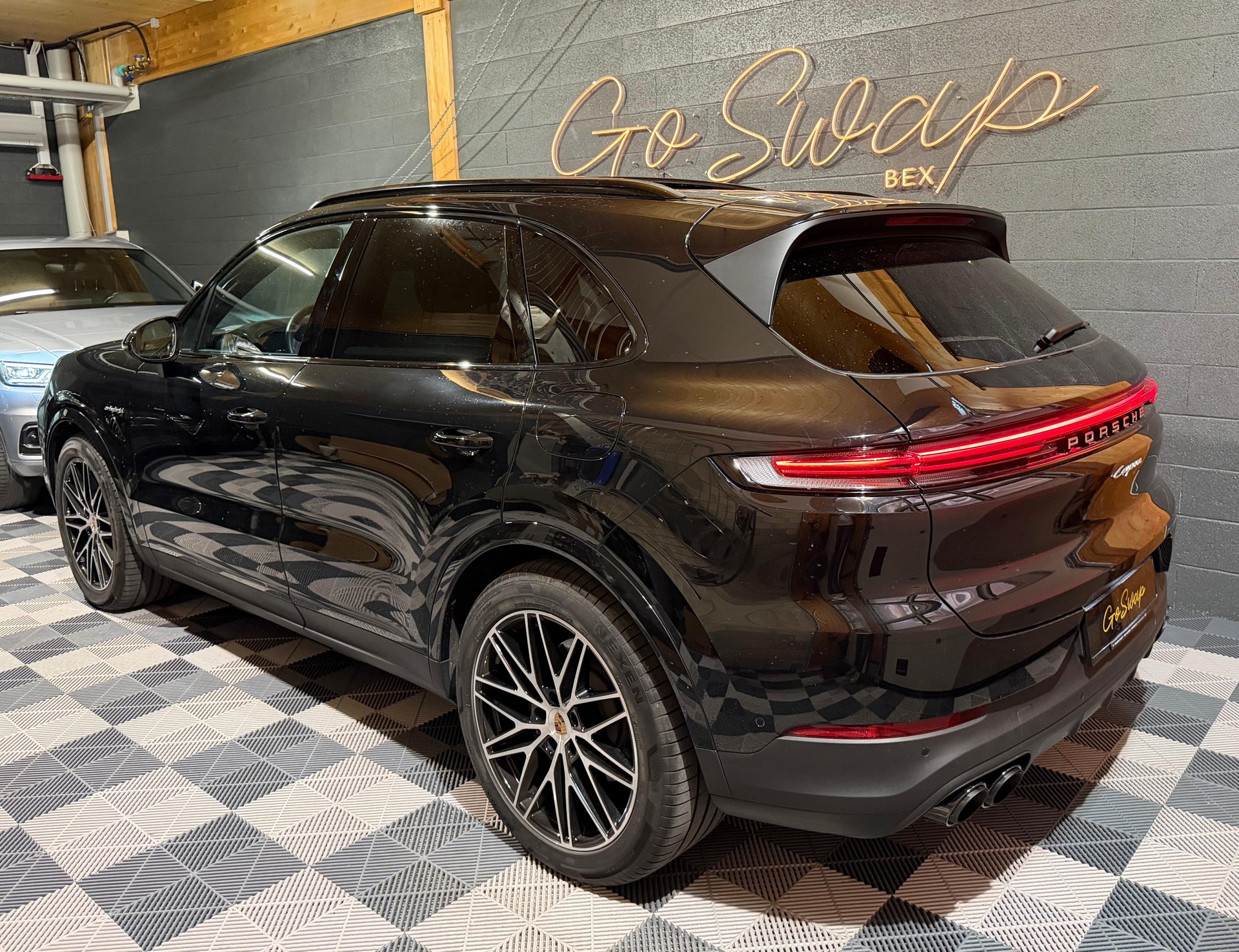 PORSCHE Cayenne E-Hybrid Tiptronic-image-7