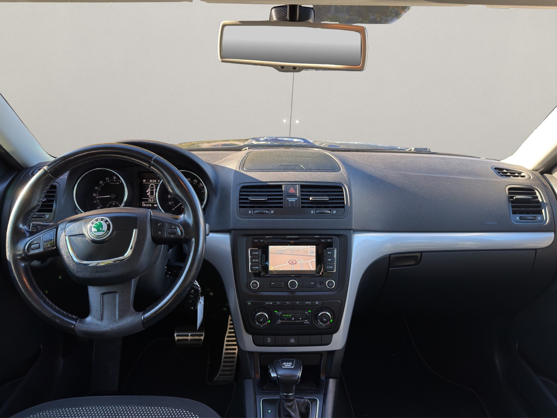 SKODA Yeti 2.0 TDI AllDrive 4x4 DSG-image-14