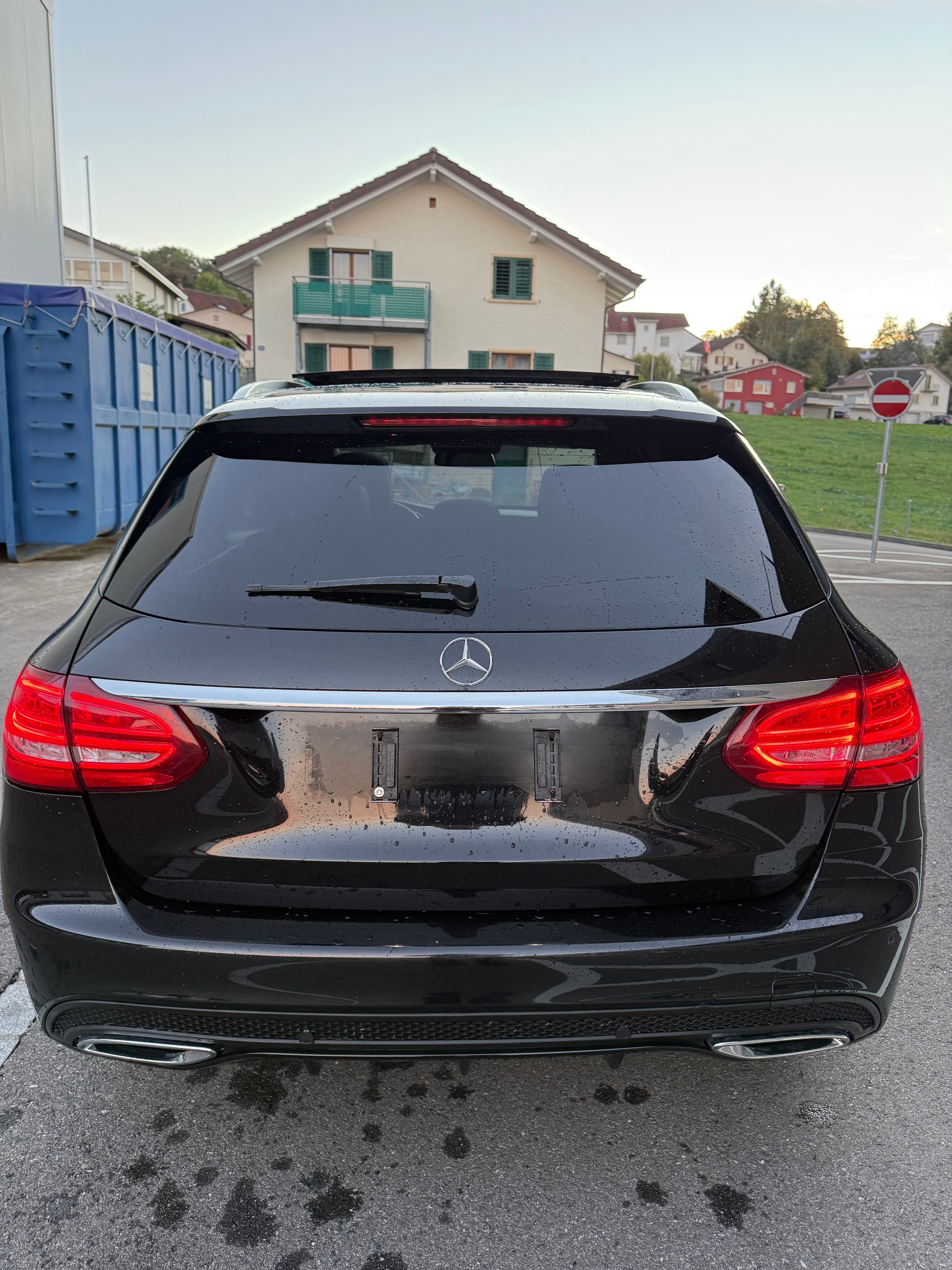 MERCEDES-BENZ C 250 d AMG LINE 4m mit Standheizung & Panorama Schiebedach MFK 09/26-image-2
