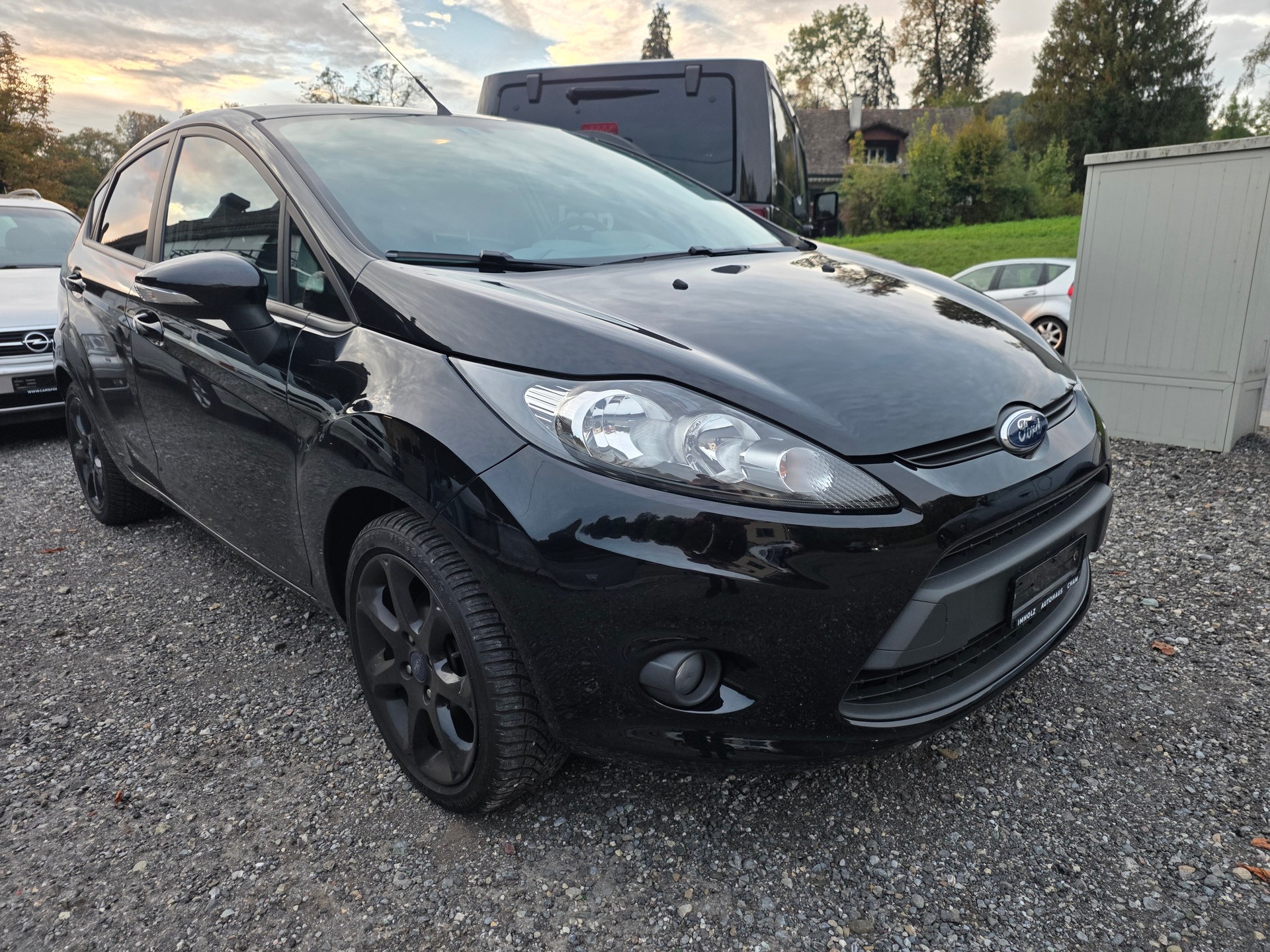 FORD Fiesta 1.4 16V Trend Automatic ☆☆☆ Aus 2. Hand ☆☆☆ Inklusive frischer MFK ☆☆☆-image-0