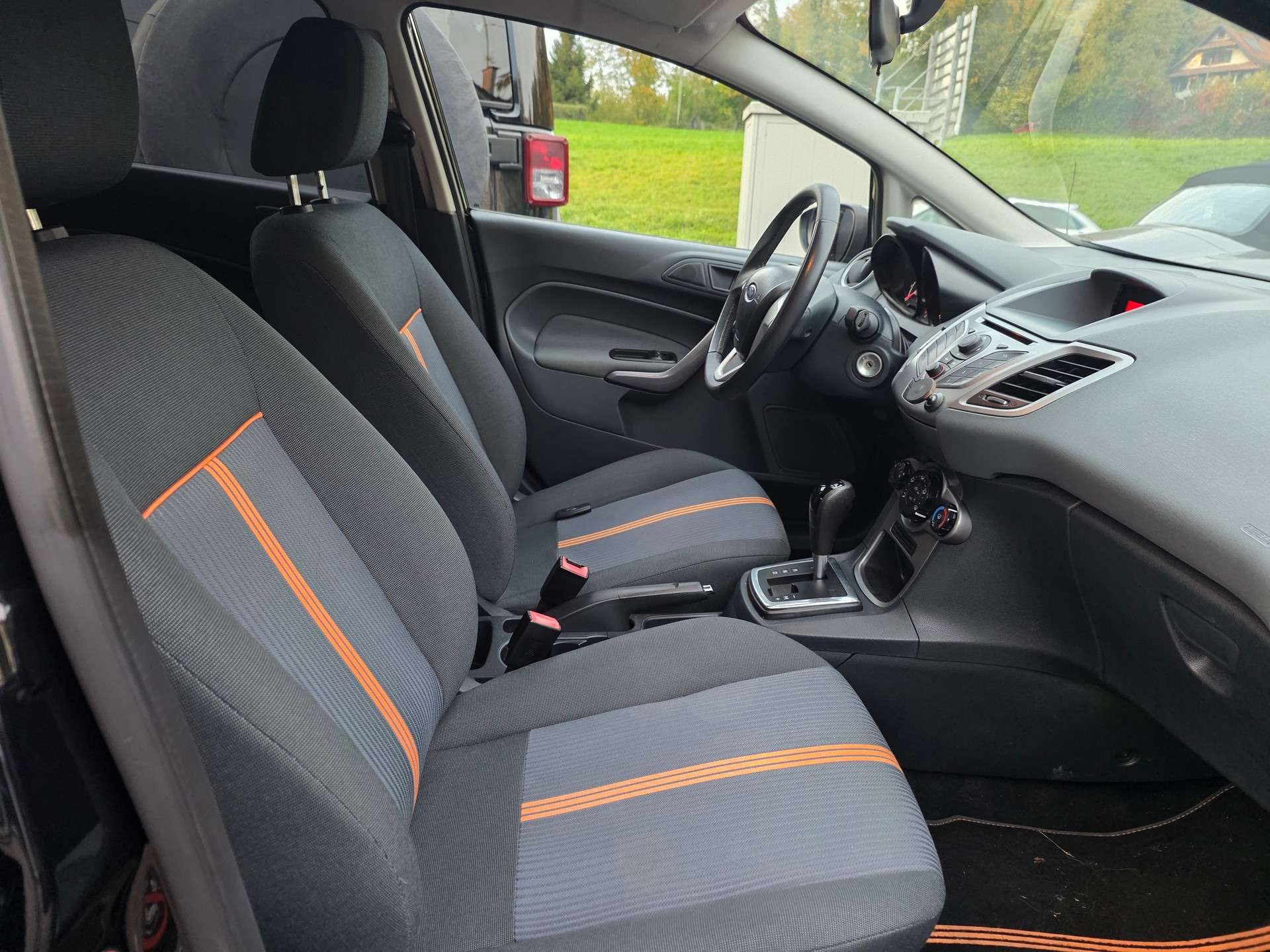 FORD Fiesta 1.4 16V Trend Automatic ☆☆☆ Aus 2. Hand ☆☆☆ Inklusive frischer MFK ☆☆☆-image-1
