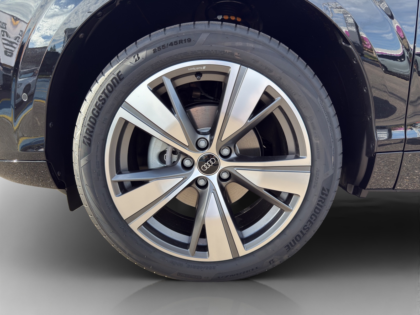 AUDI Q3 SUV 110 kW TFSI S tronic-image-13