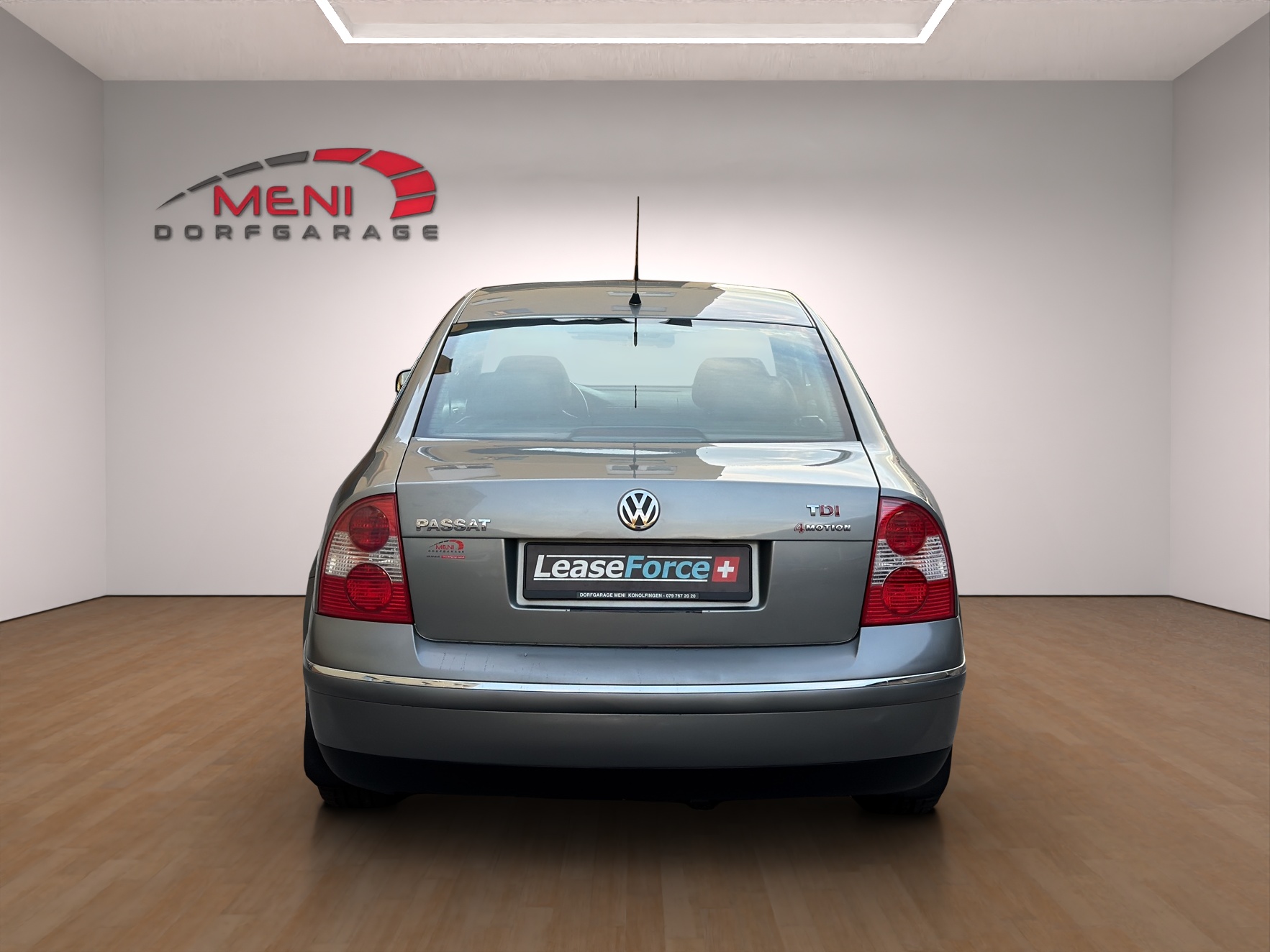 VW Passat 1.9 TDI 4Motion Highline-image-4