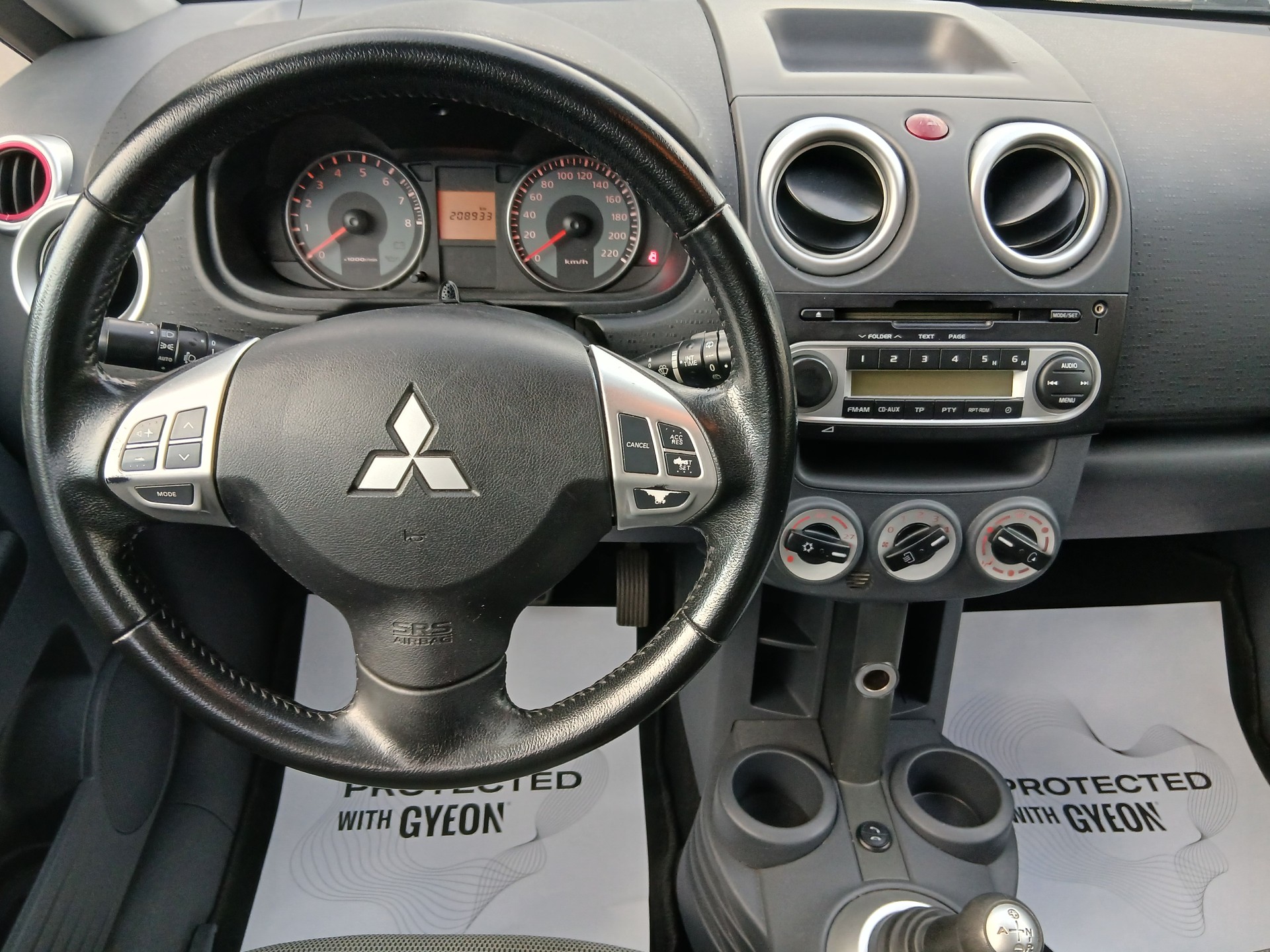 MITSUBISHI Colt 1.3 16V Jubilé (35) Allshift-image-11