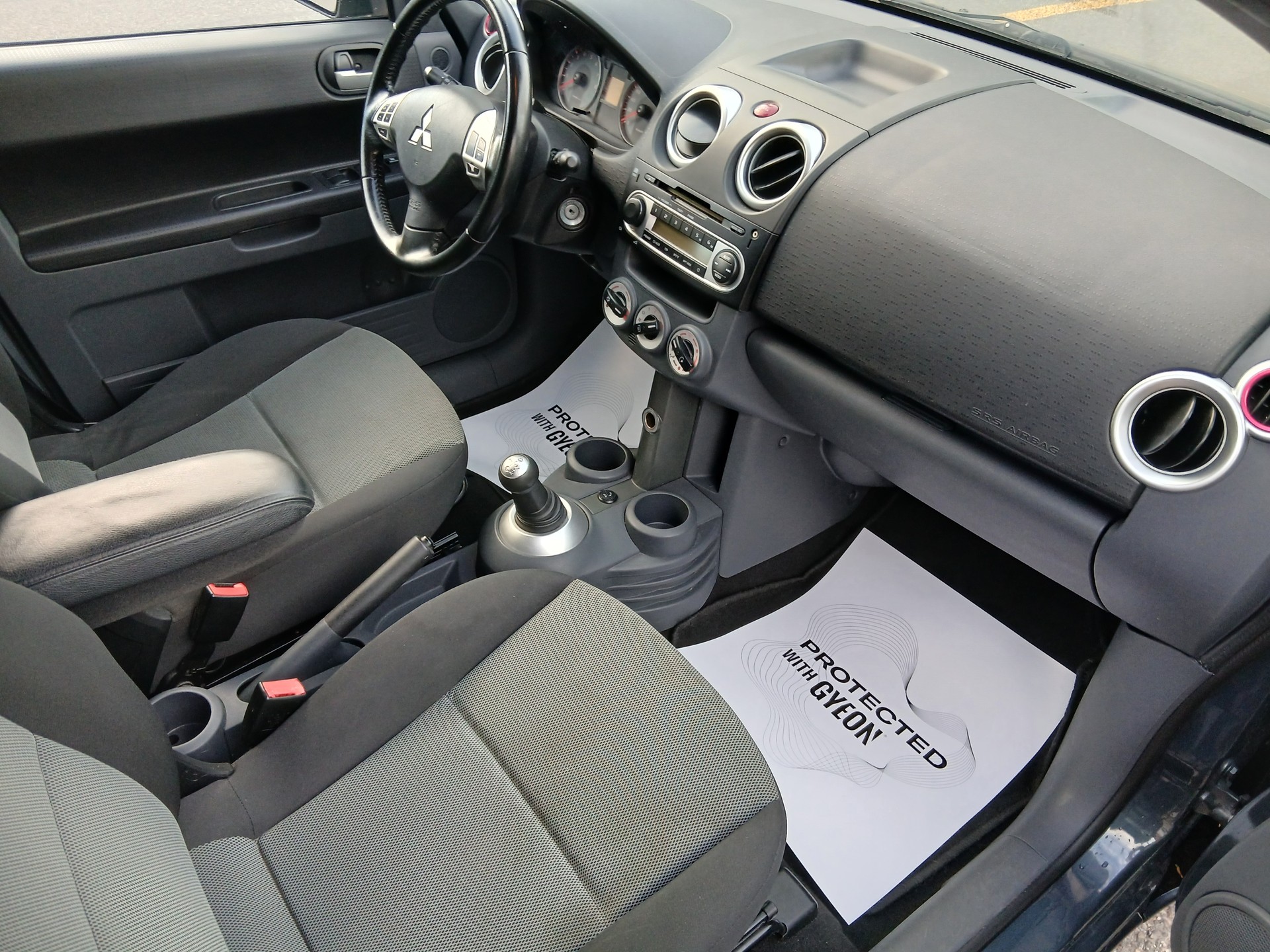 MITSUBISHI Colt 1.3 16V Jubilé (35) Allshift-image-7