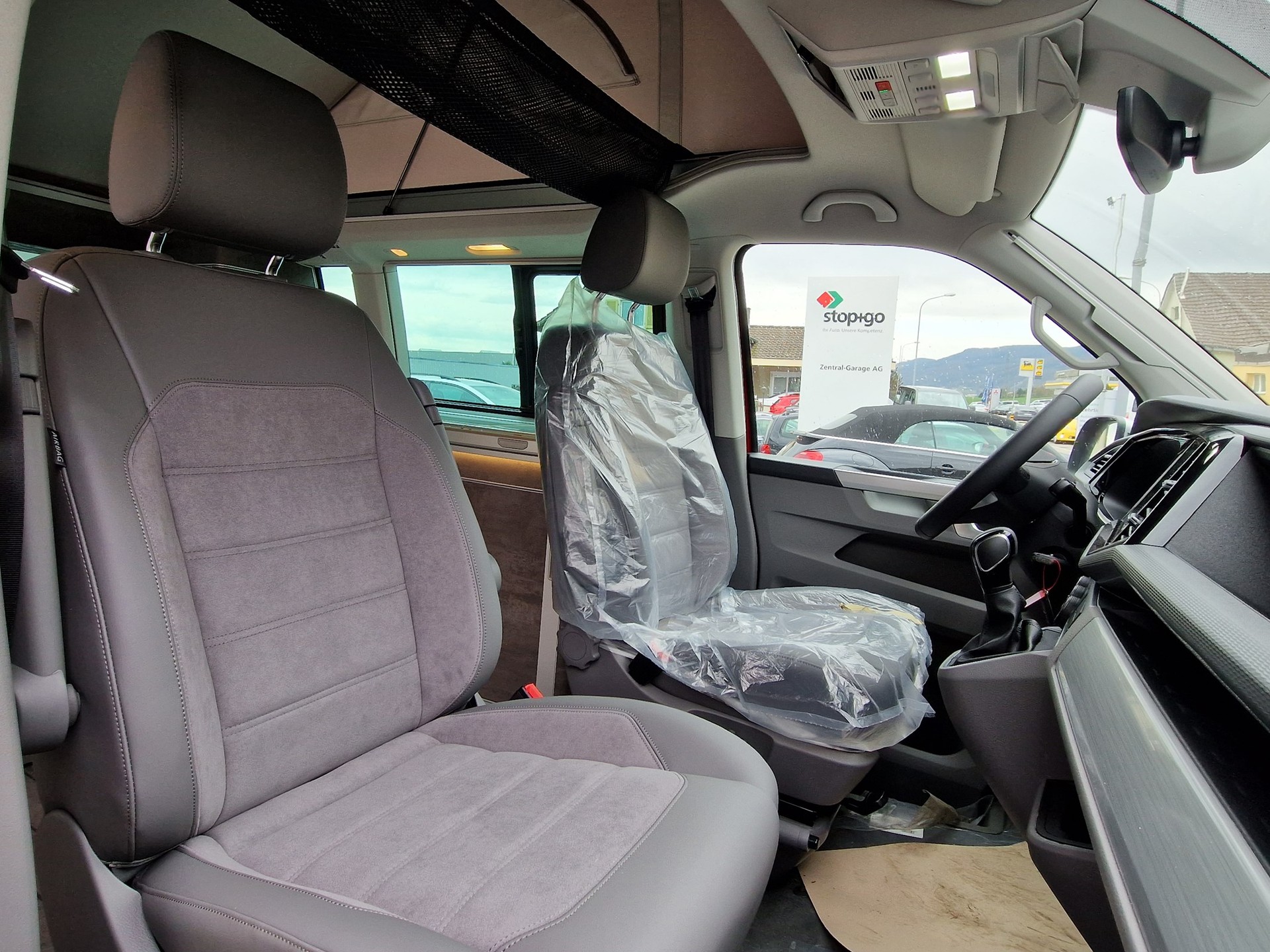 VW T6.1 California 2.0 TDI Ocean Liberty 4Motion-image-5