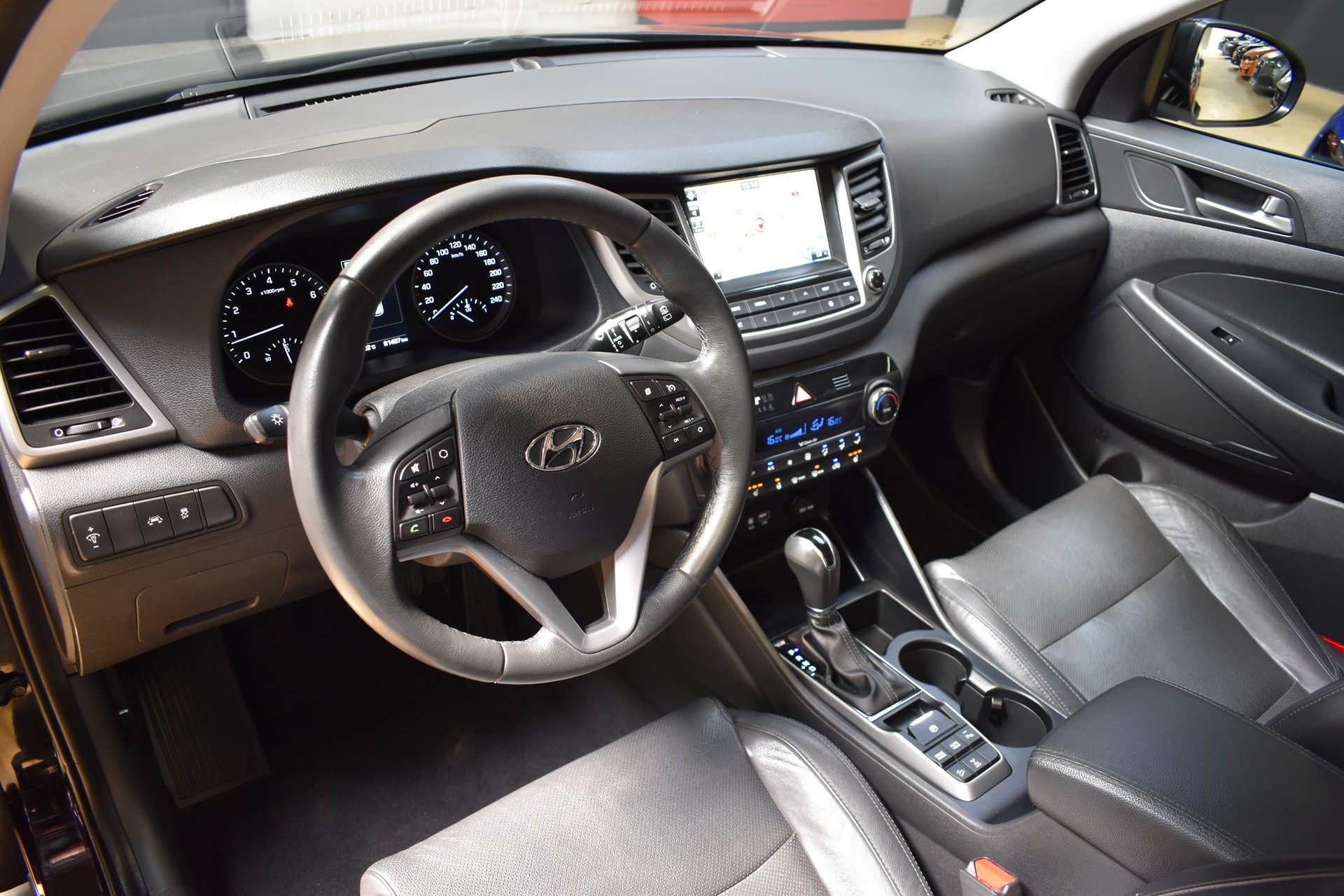 HYUNDAI Tucson 1.6 TGDI Vertex 4WD Automatic-image-13