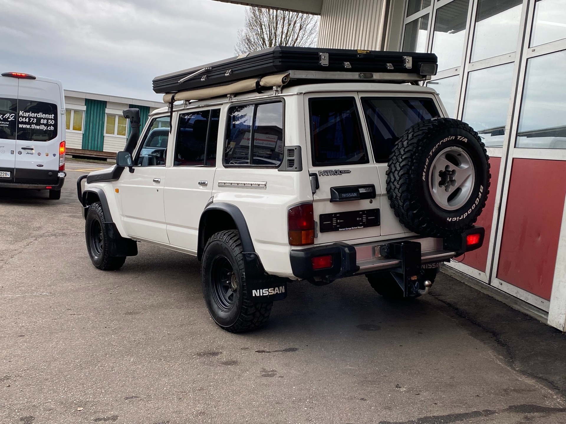 NISSAN Patrol GR 2.8 DL Wagon-image-6