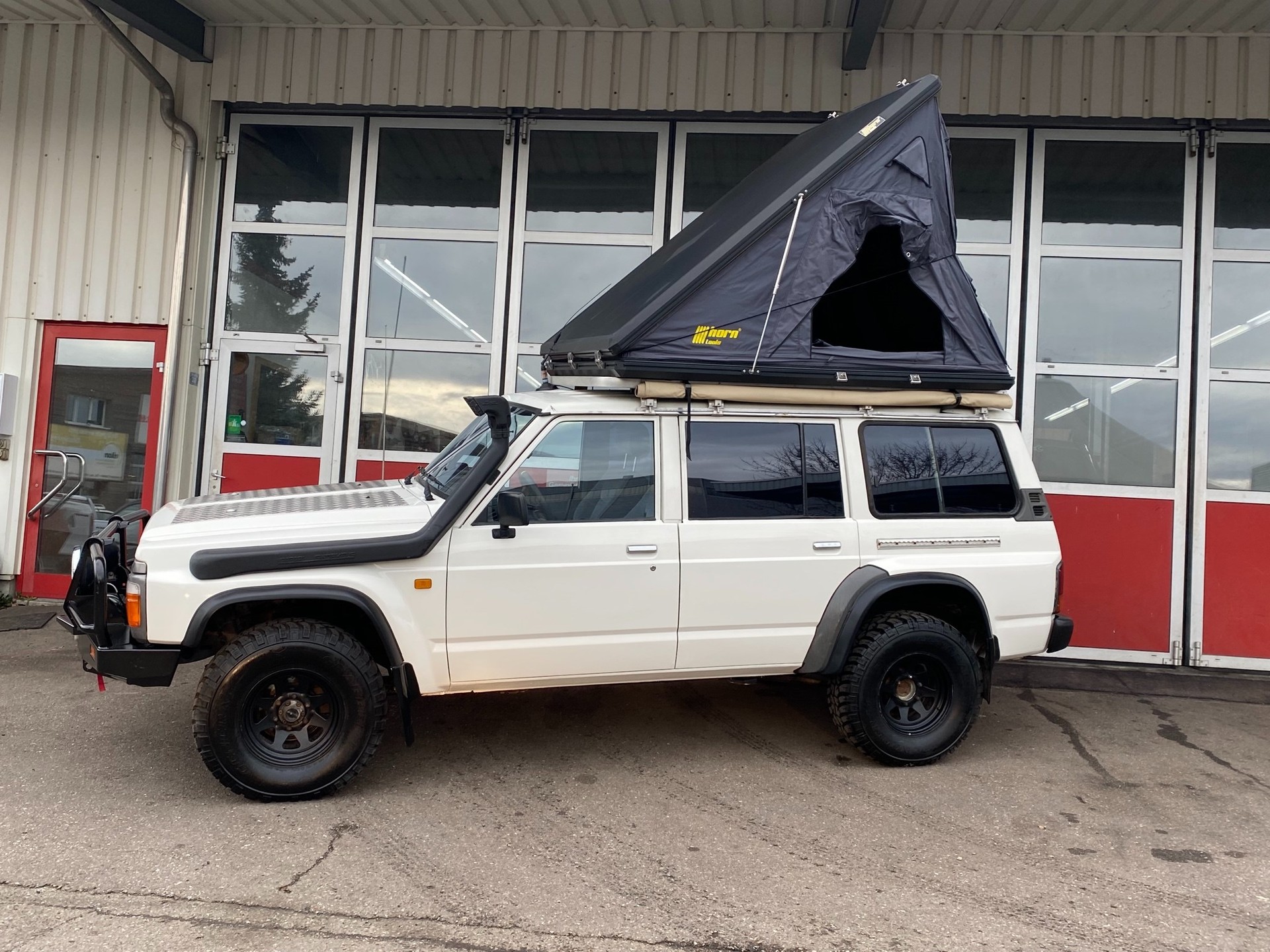 NISSAN Patrol GR 2.8 DL Wagon-image-12