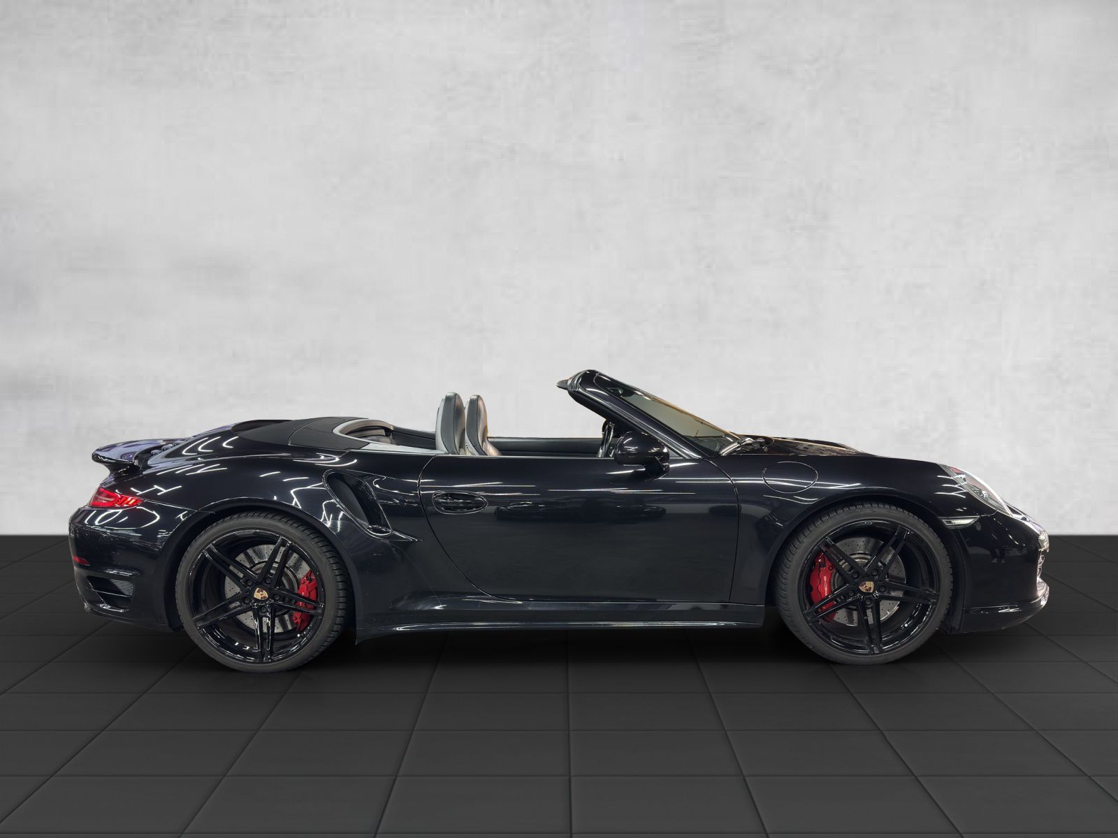 PORSCHE 911 Turbo Cabrio PDK-image-6