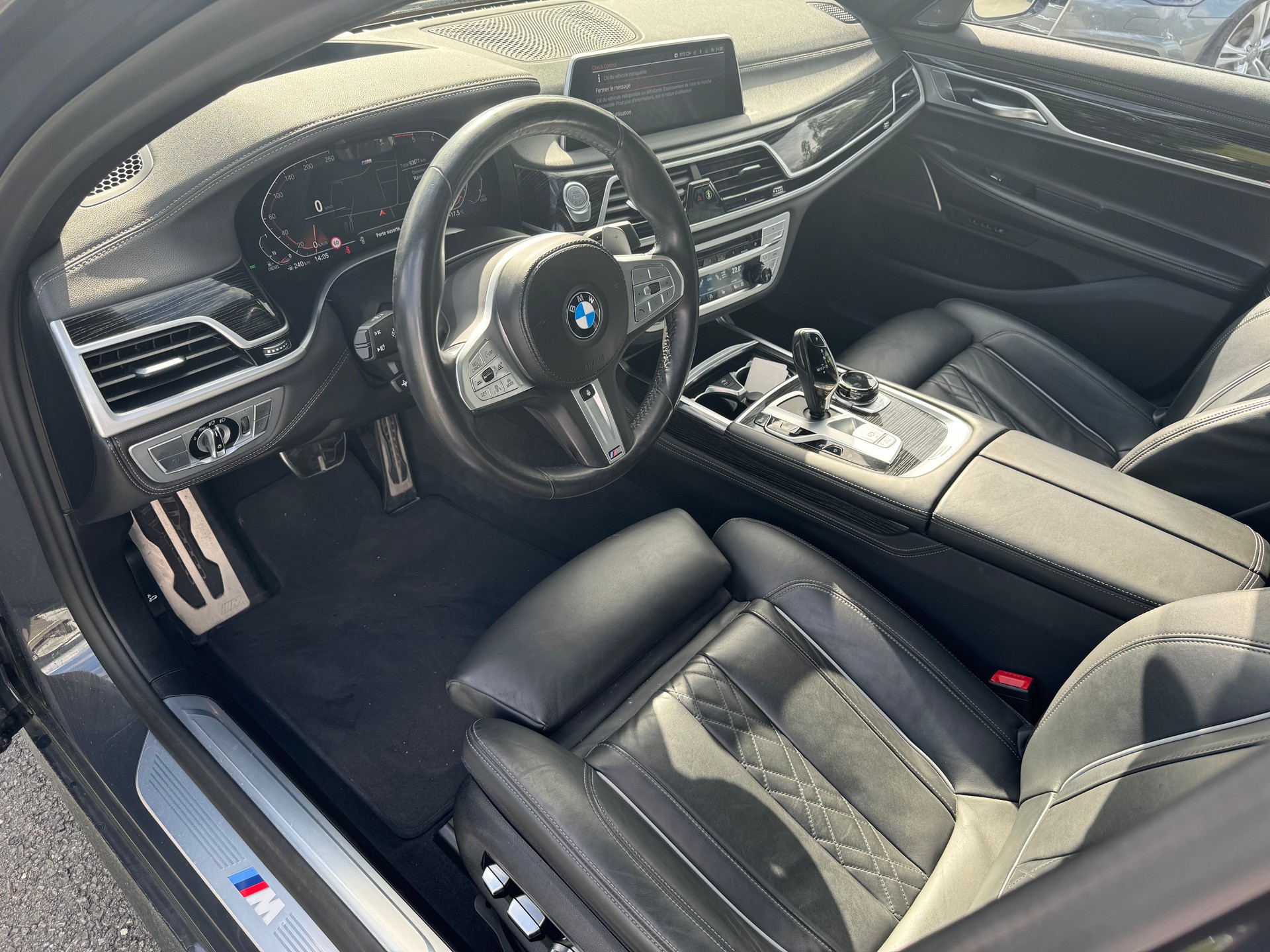 BMW 730d xDrive 48V M Sport Steptronic-image-9