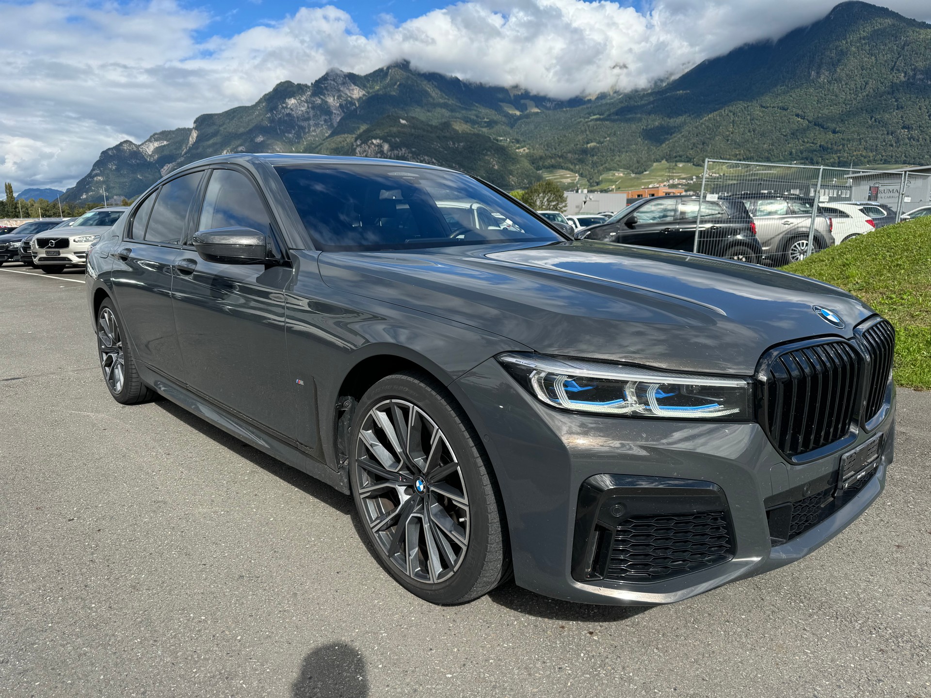 BMW 730d xDrive 48V M Sport Steptronic-image-2