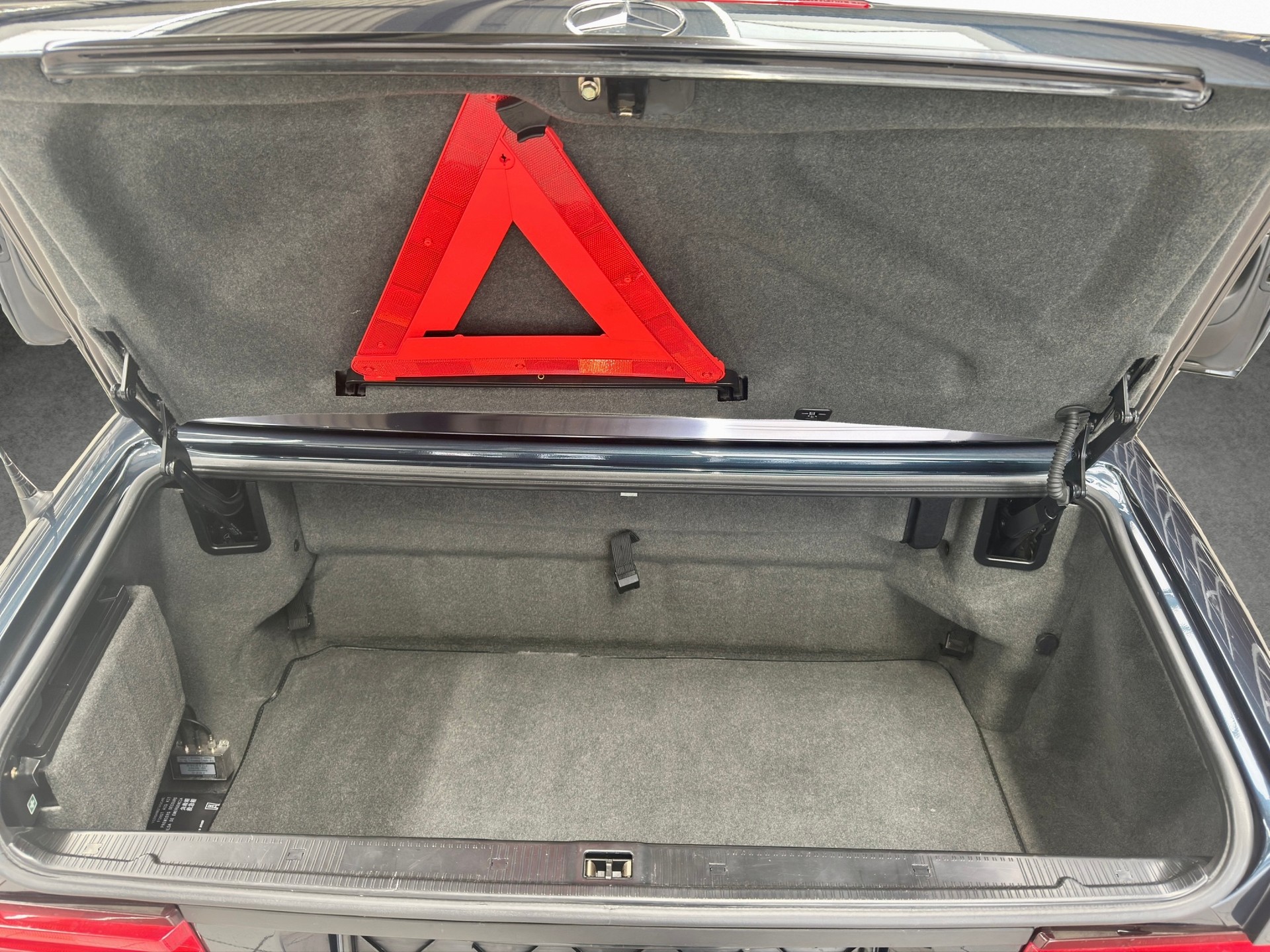 MERCEDES-BENZ SL 60 AMG mit Modellpflege-image-12