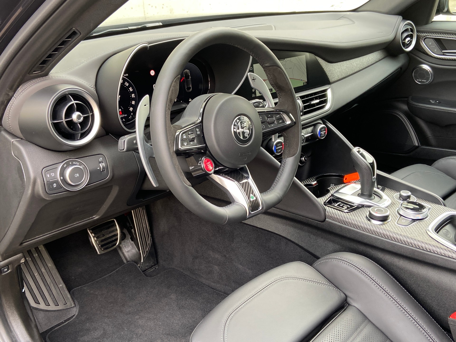 ALFA ROMEO Giulia 2.9 V6 Quadrifoglio-image-8