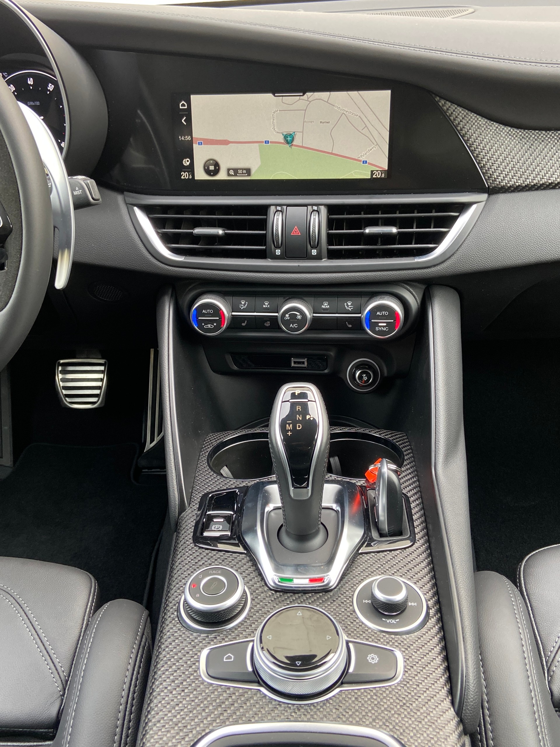 ALFA ROMEO Giulia 2.9 V6 Quadrifoglio-image-16