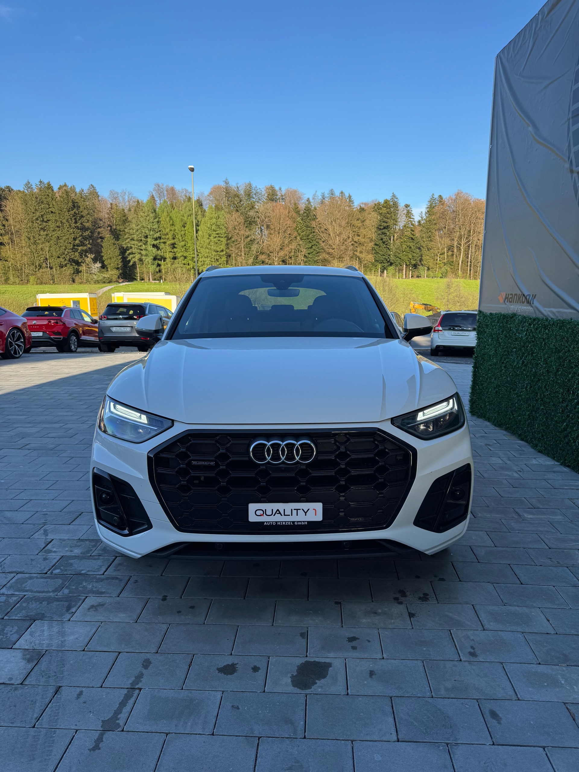 AUDI Q5 40 TDI S-line quattro S-tronic-image-2