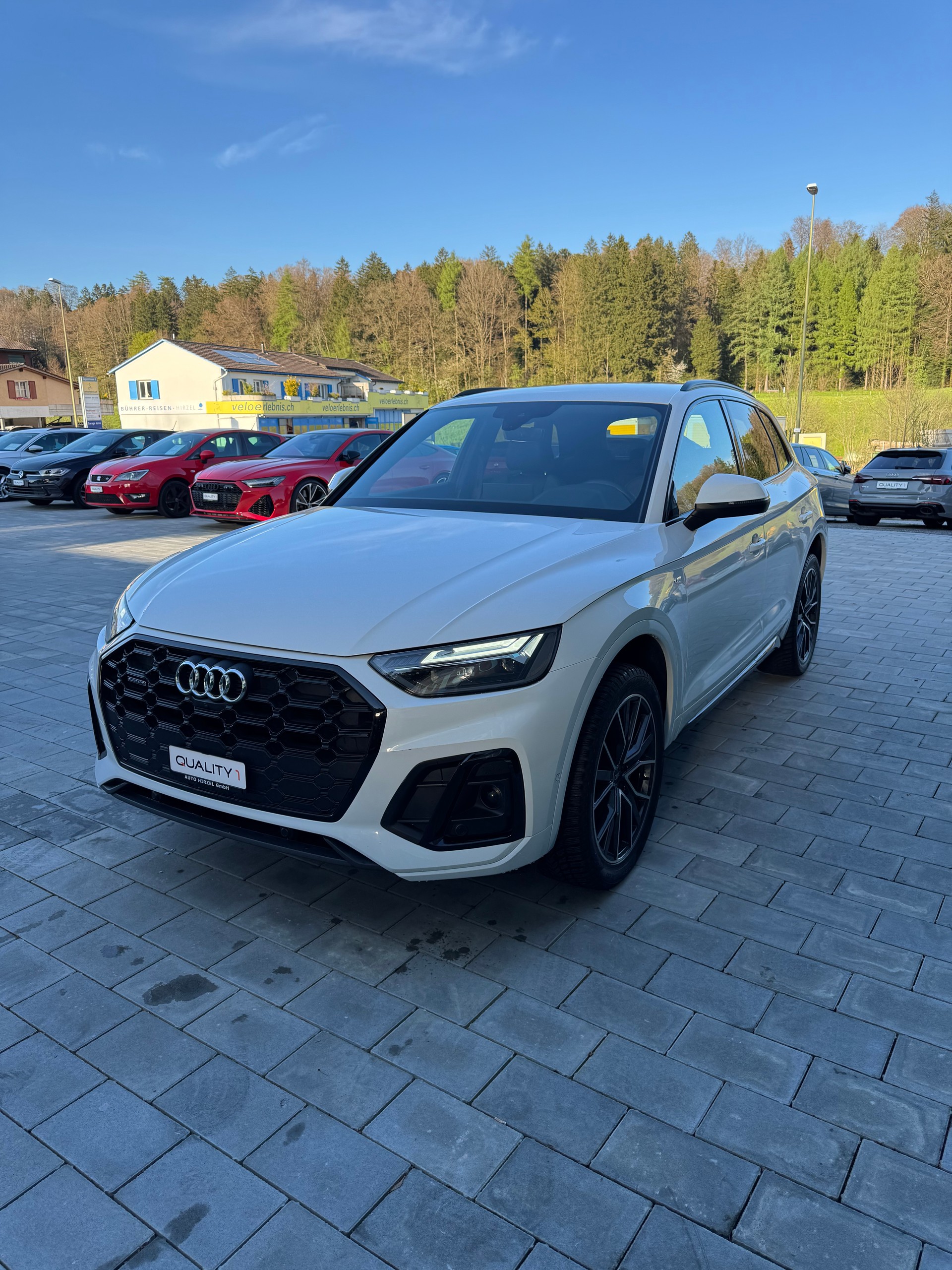 AUDI Q5 40 TDI S-line quattro S-tronic-image-0