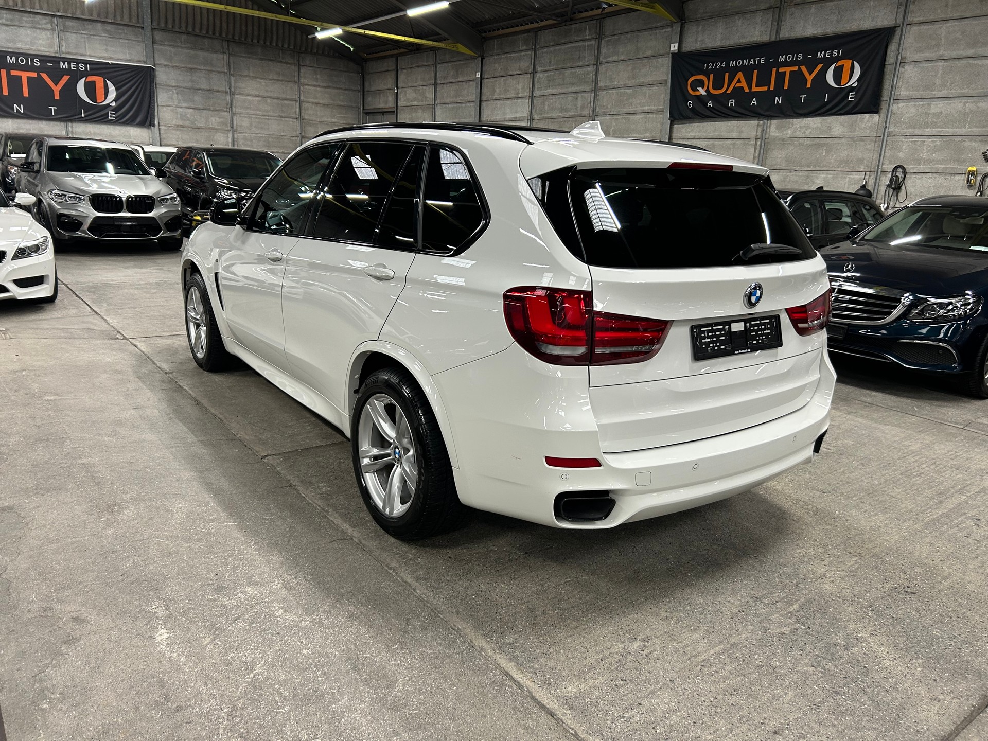 BMW X5 xDrive M50d Steptronic-image-6