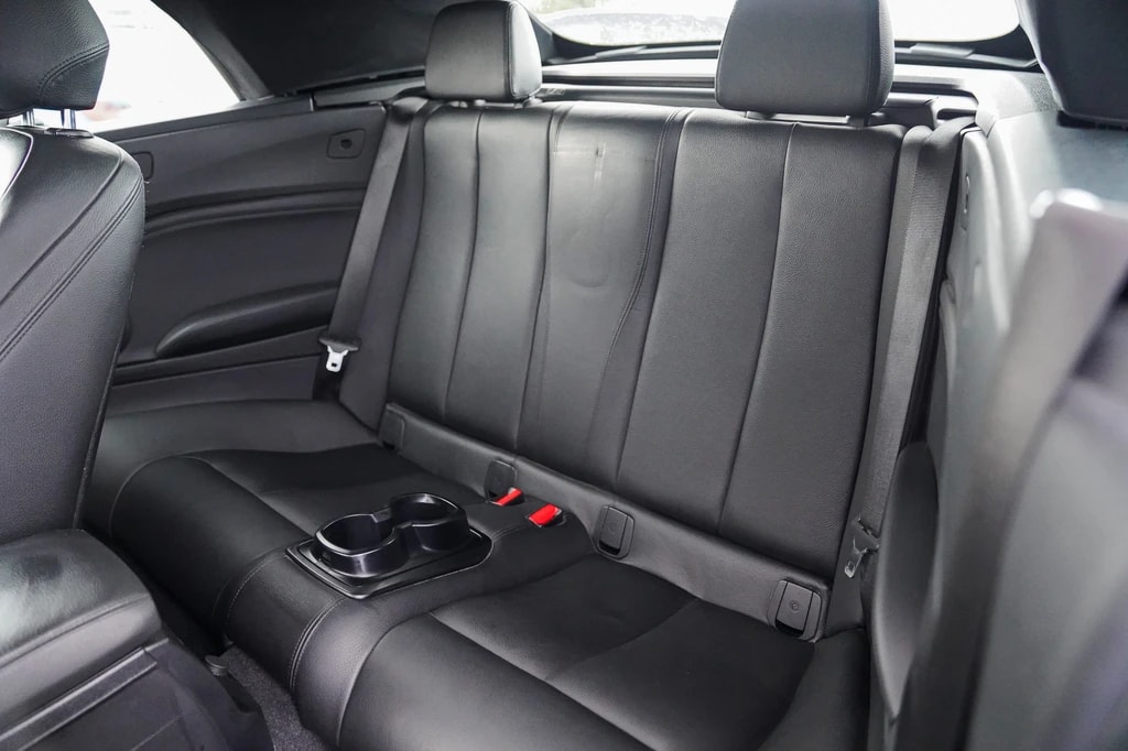 BMW 220i Sport Line Steptronic-image-9