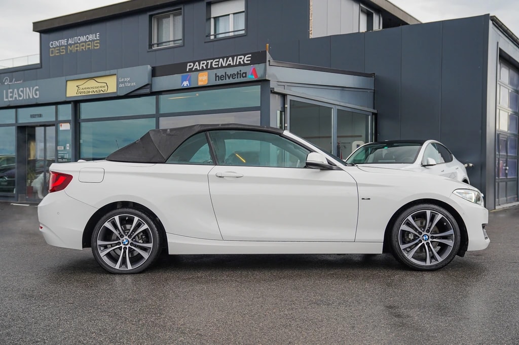 BMW 220i Sport Line Steptronic-image-7