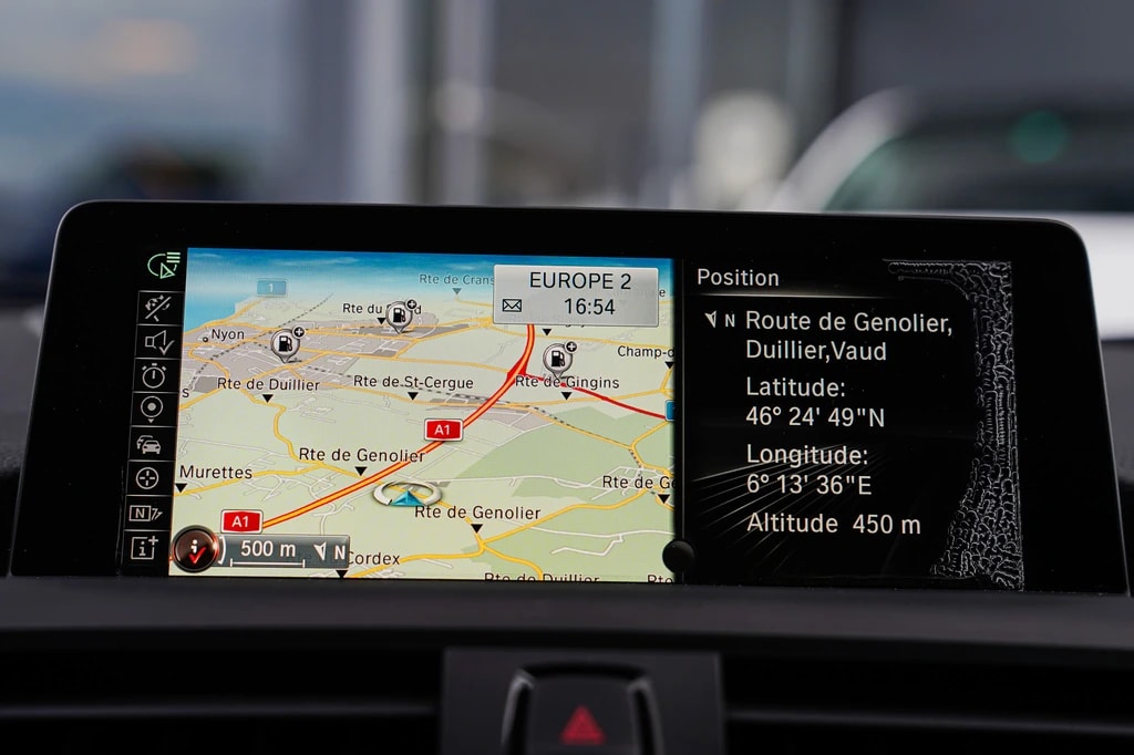 BMW 220i Sport Line Steptronic-image-17