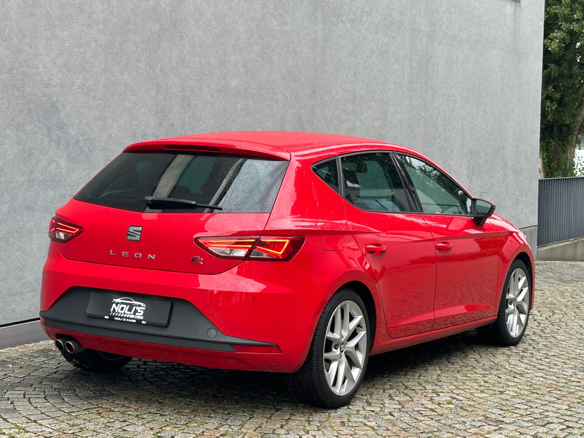 SEAT Leon 2.0 TDI FR Line DSG-image-8