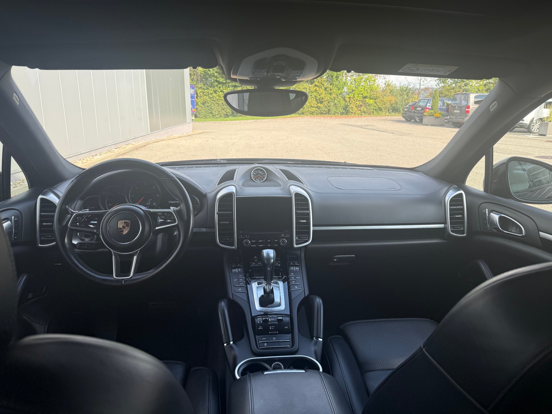 PORSCHE Cayenne Diesel Platinum Edition-image-7
