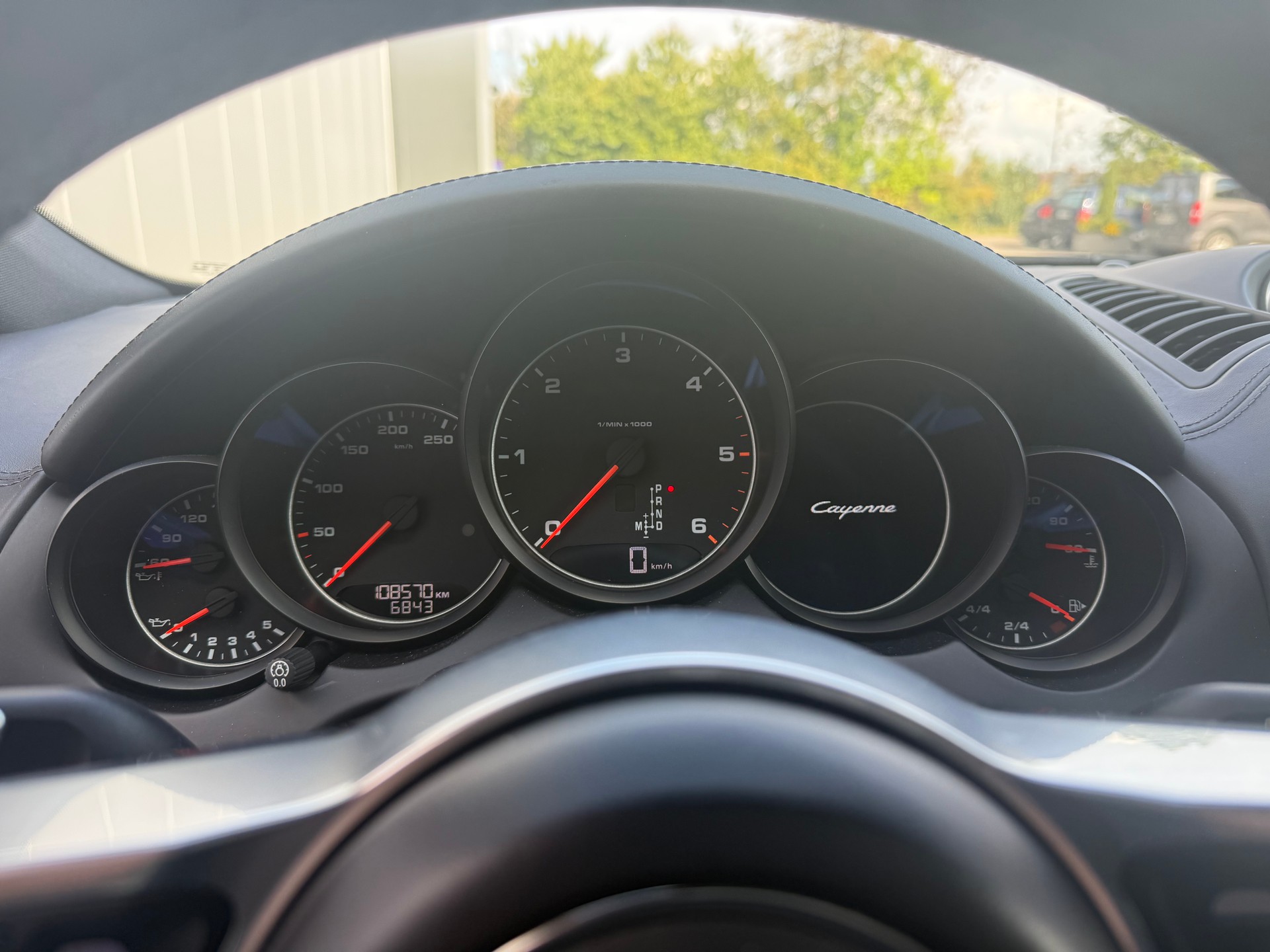 PORSCHE Cayenne Diesel Platinum Edition-image-8