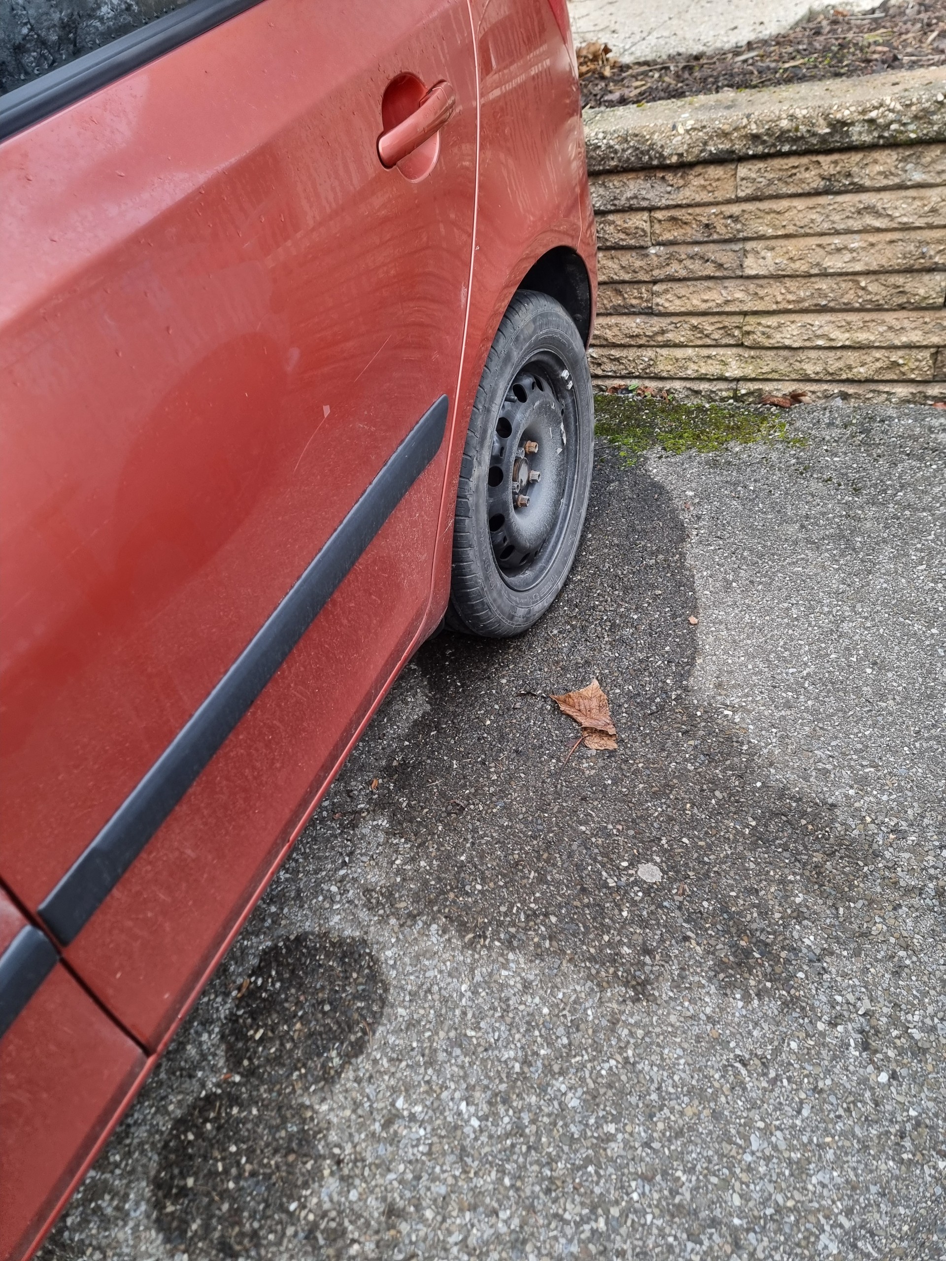 SKODA Fabia 1.4 TDI Elegance-image-13