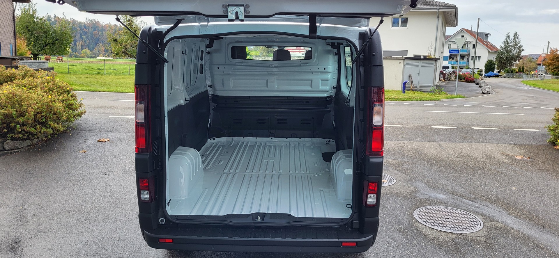 NISSAN Primastar 130 3.0 L1H1 Acenta-image-6