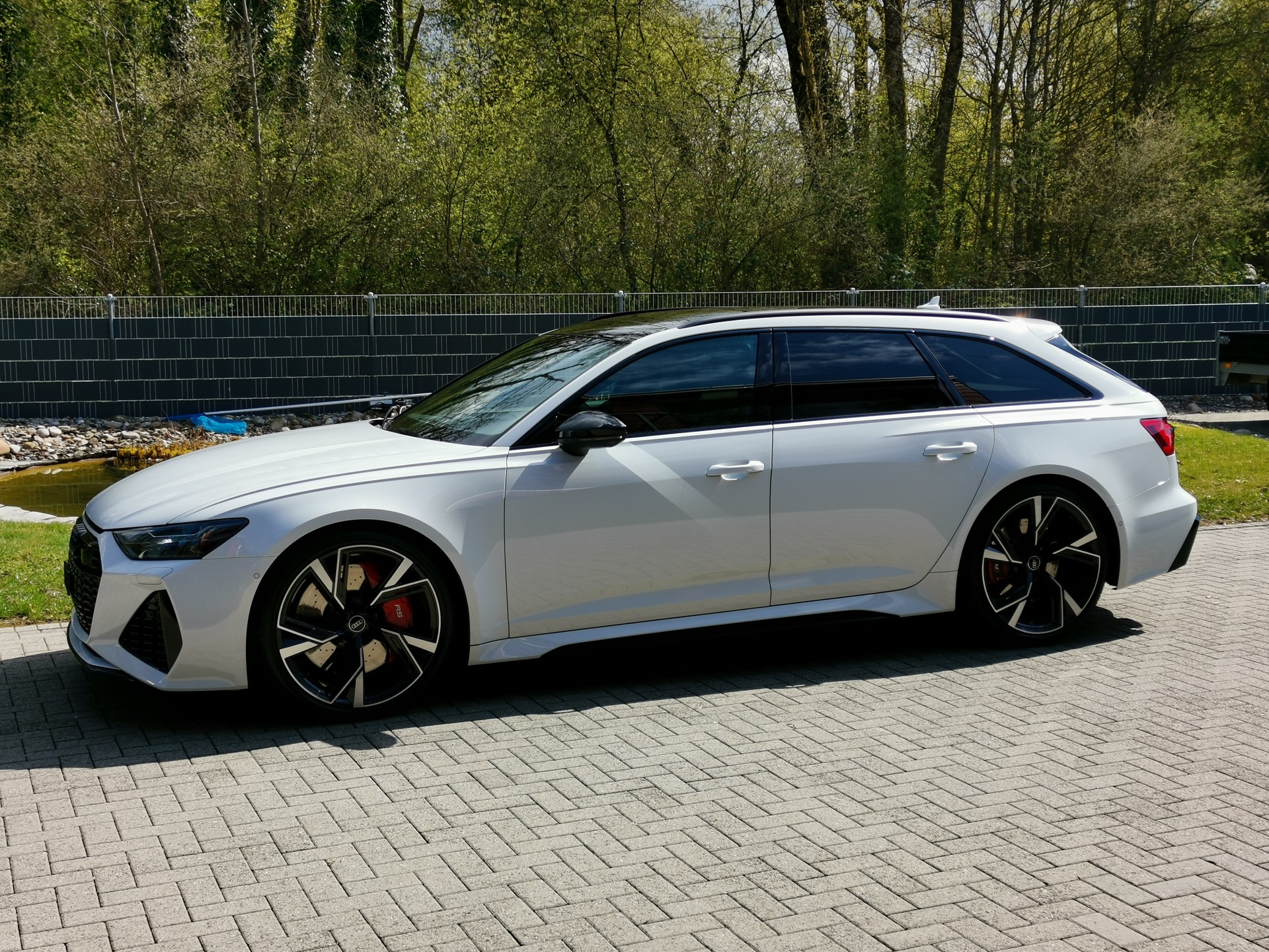 AUDI RS6 Avant 4.0 TFSI V8 quattro-image-15