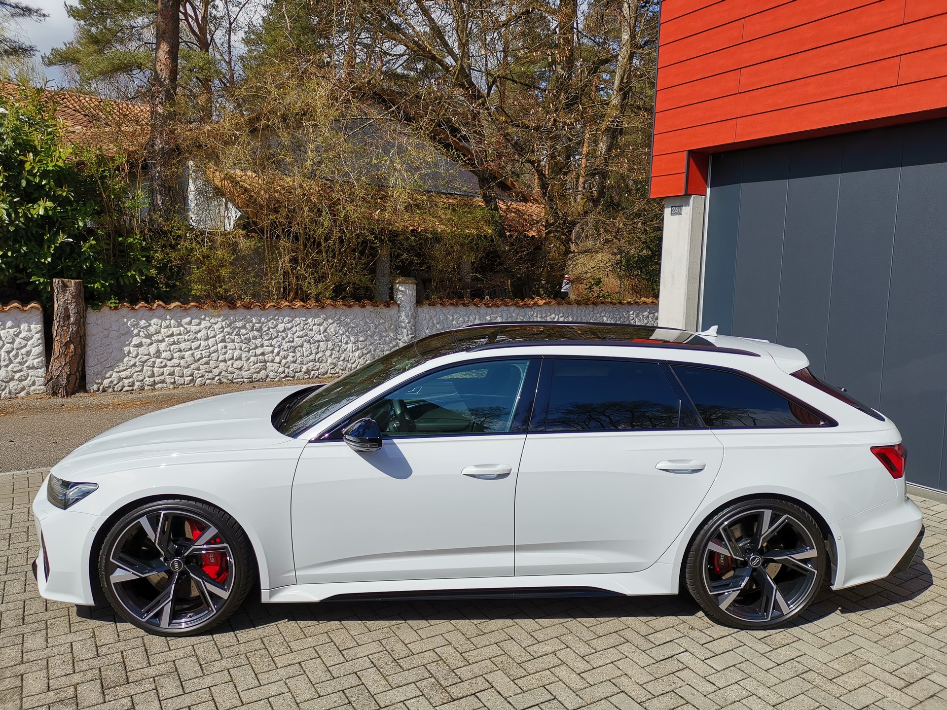 AUDI RS6 Avant 4.0 TFSI V8 quattro-image-0