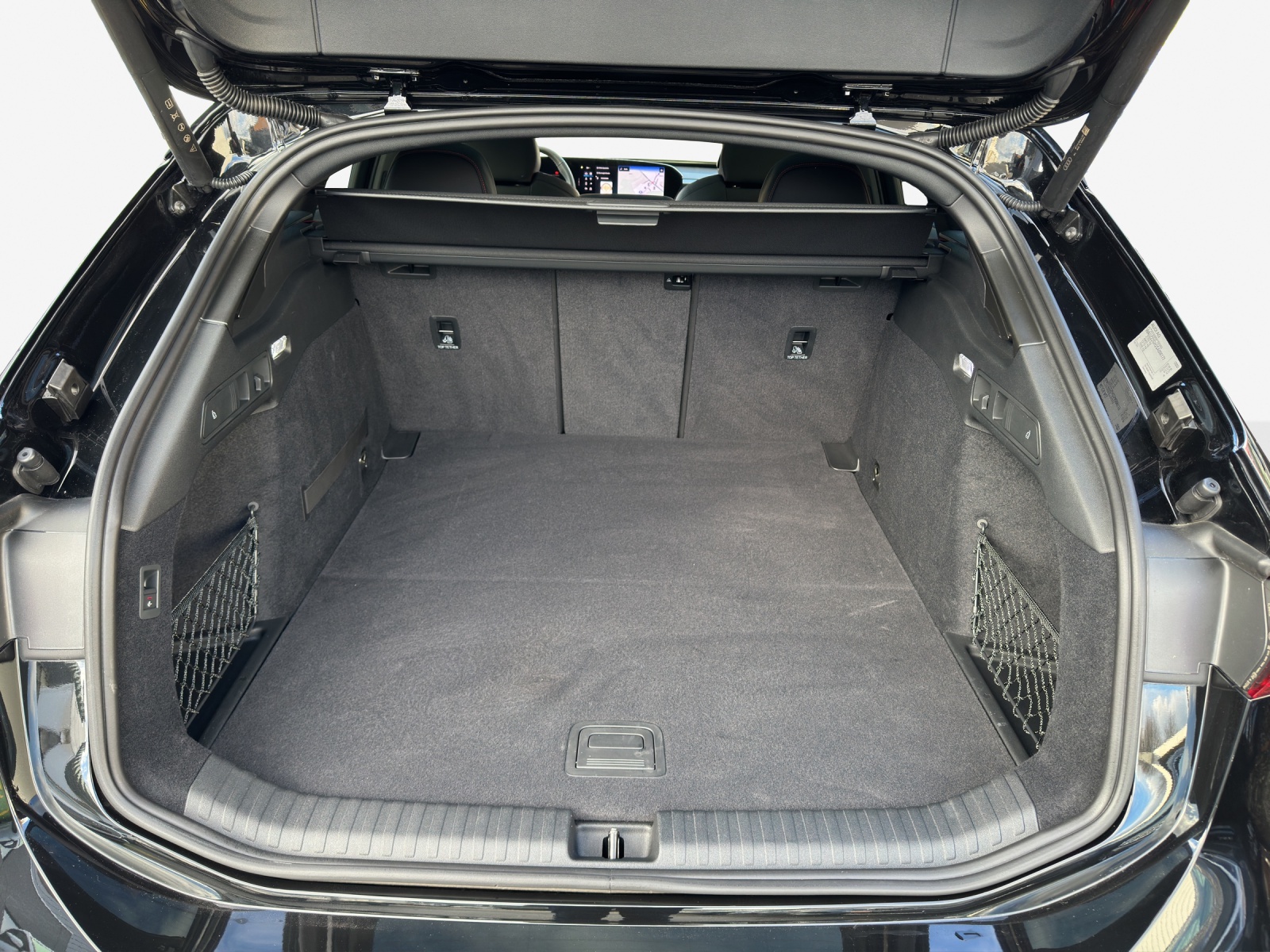 AUDI A6 Avant e-tron performance-image-13