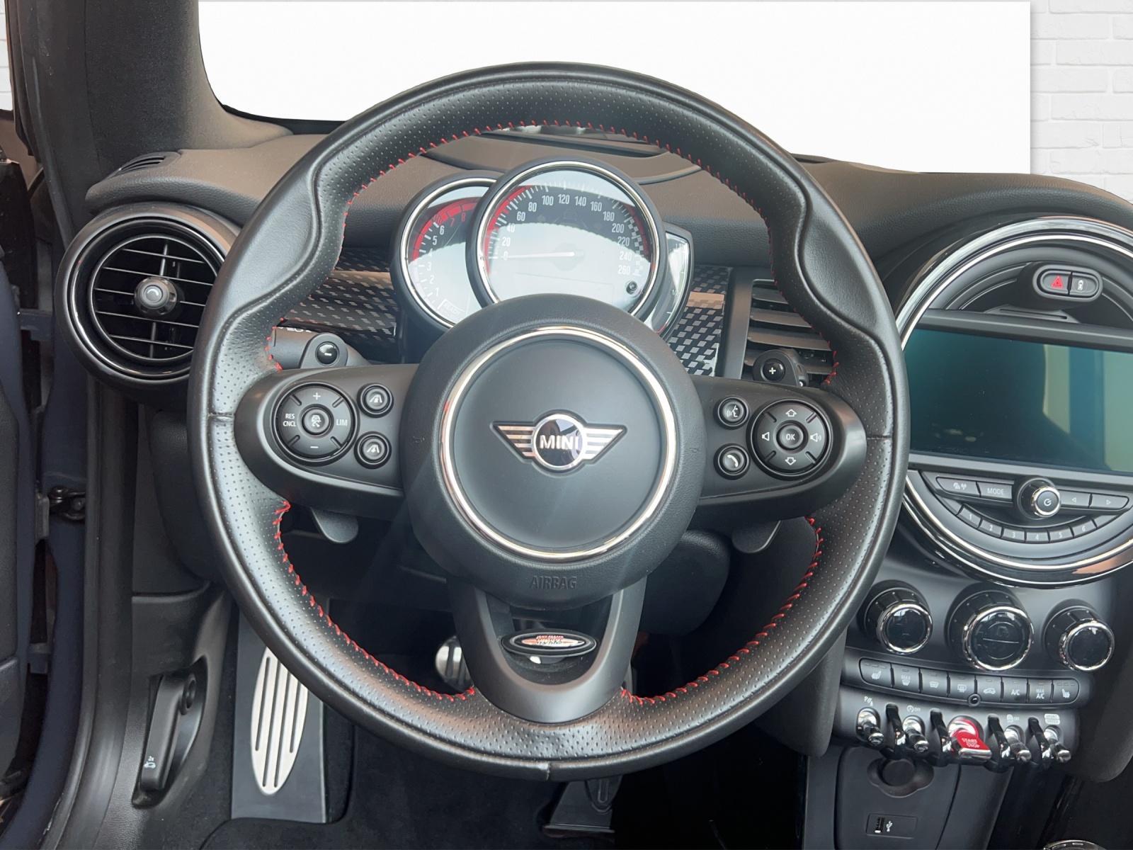 MINI Cabrio F57 2.0i John Cooper Works-image-16